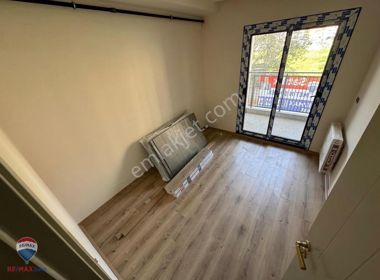 15 Kapalı Mutfaklı 2+1 Asansörlü & Otoparklı Merkezı Konumda - Görsel 10