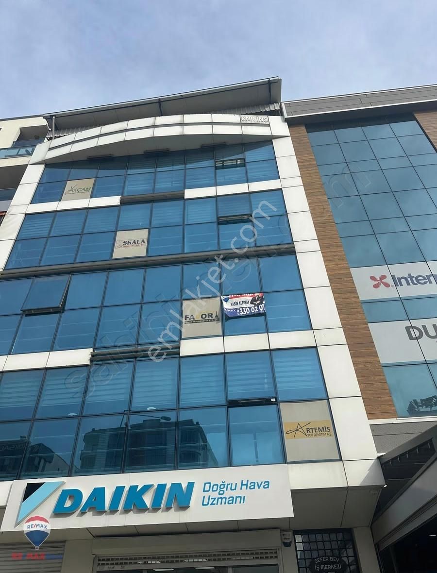 36 Kiralık Çiğli Anadolu Cad.üzeri 160 M² Arakat Ofis/dükkan