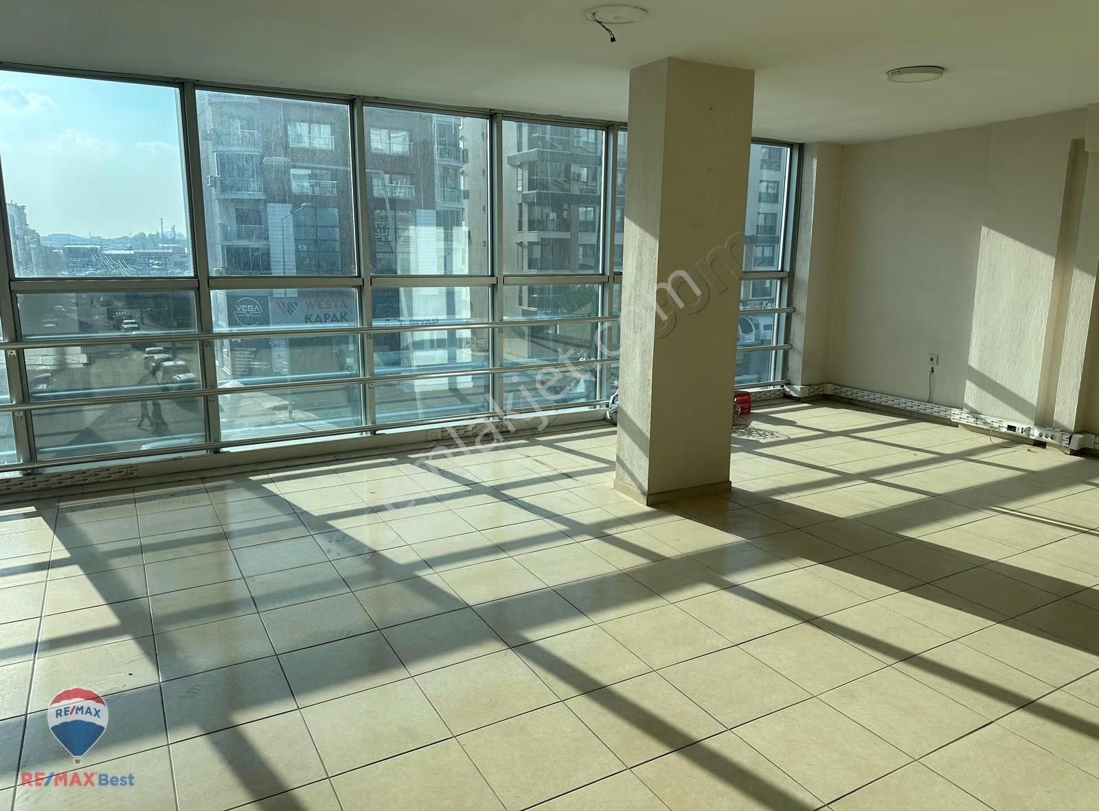 36 Kiralık Çiğli Anadolu Cad.üzeri 160 M² Arakat Ofis/dükkan - Görsel 2
