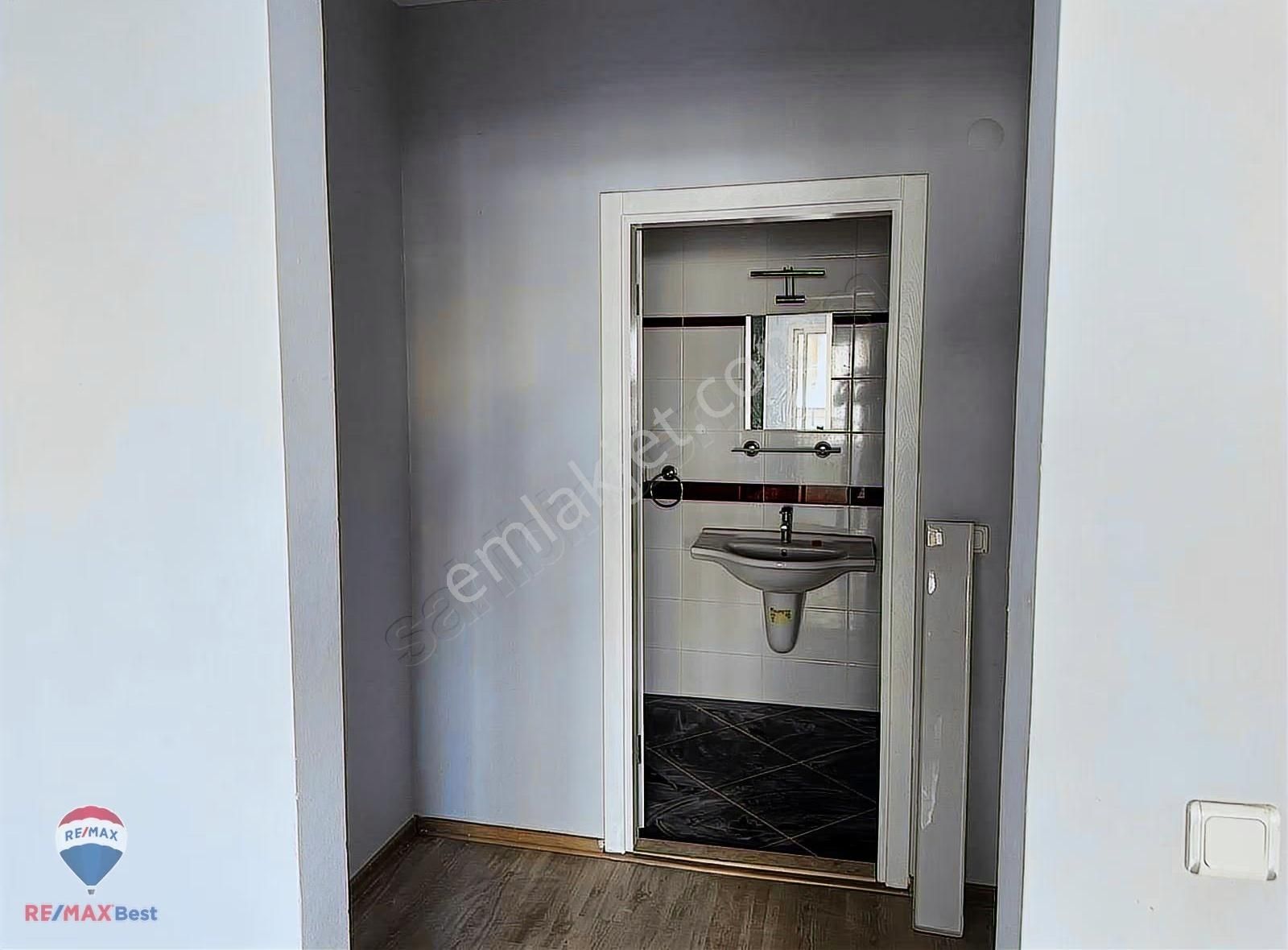 37 Çiğli Merkezde Geniş, Ferah, 3+1, Ebeveyn Banyolu Lüks Daire - Görsel 10