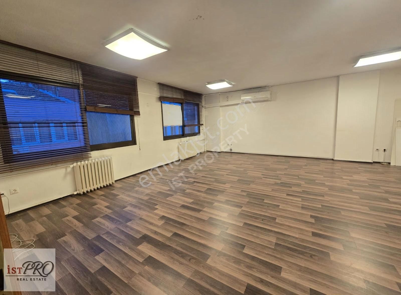 Şişli Halaskargazi Cd.metroya Yakın Asansorlü Kiralık 70m2 Ofis - Görsel 16