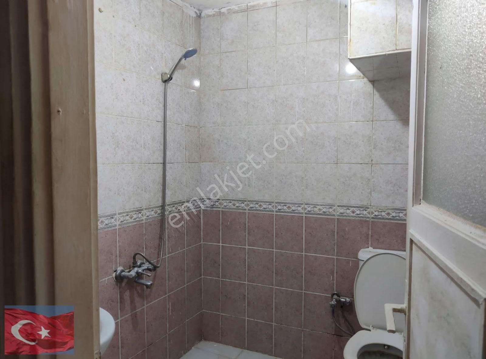 Kırımlı Aziz Sokakta Satılık Bodrum Daıre - Görsel 3