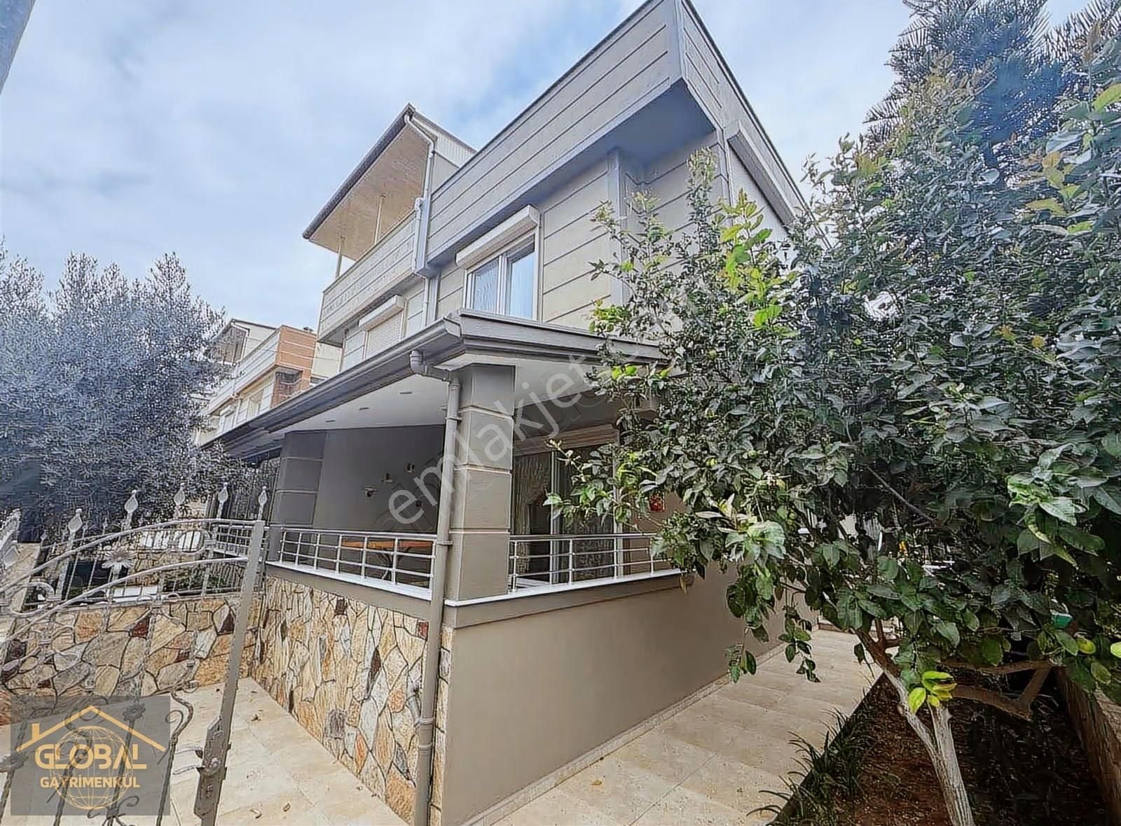 Global Den Deniz Tarafında Müstakil Villa (yetkili)