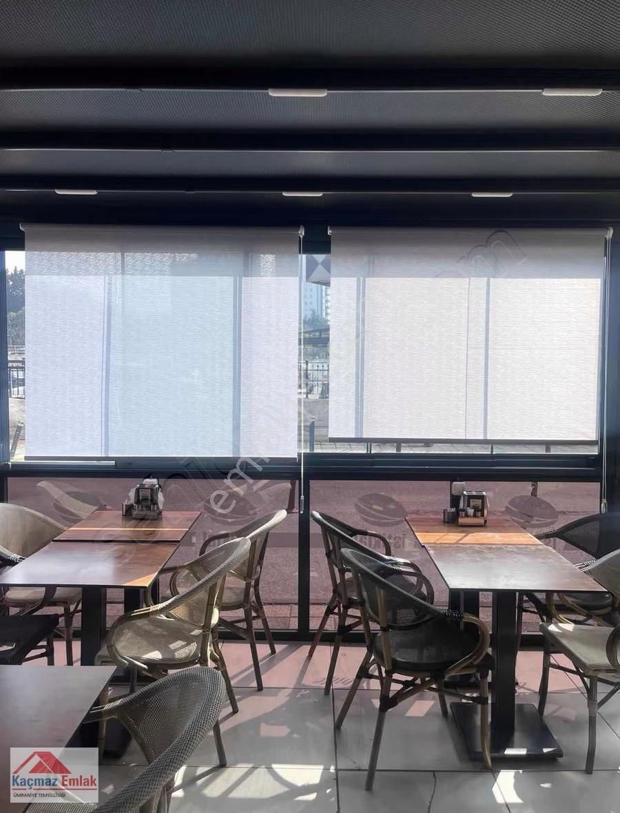 Kozyatağı Bayar Caddesinde Devren Satılık Büfe Cafe - Görsel 3