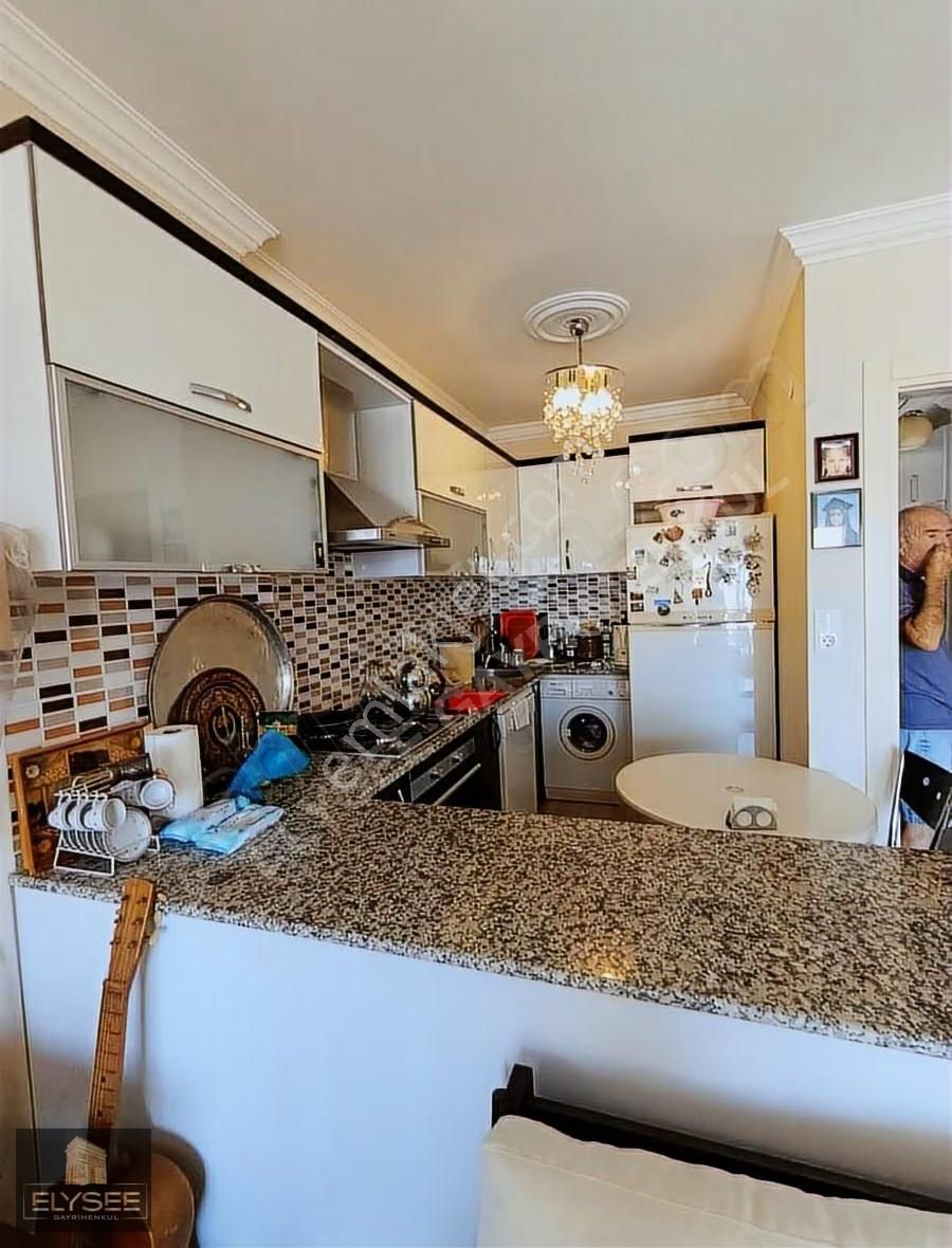 Davutlar Merkez De Satılık 2+1 Çift Cepheli Ferah Geniş Daire - Görsel 27