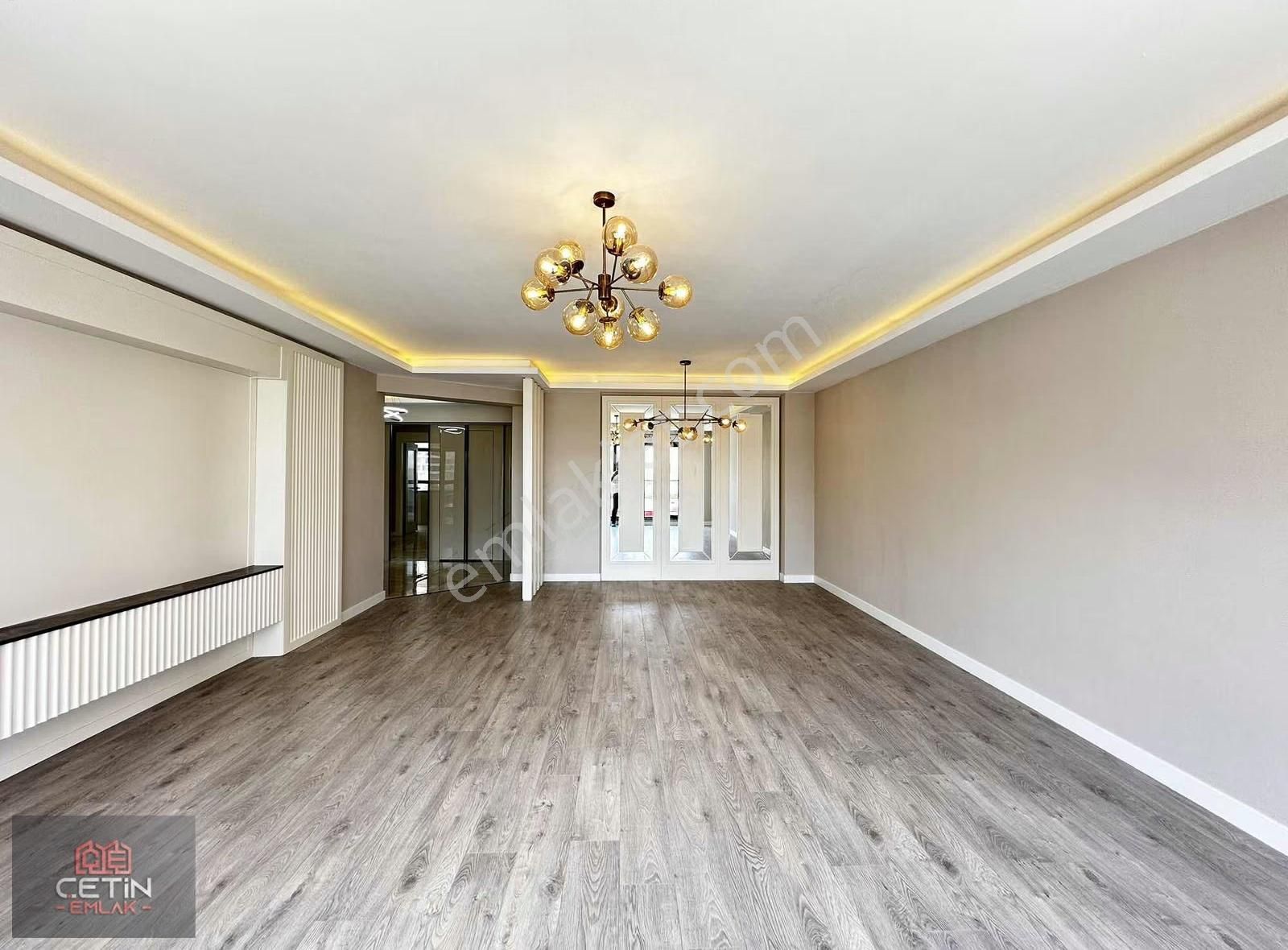 Çetin Emlak' Tam Donanımlı Site'de,geniş Mutfak K.otoparklı 4+1 - Görsel 2