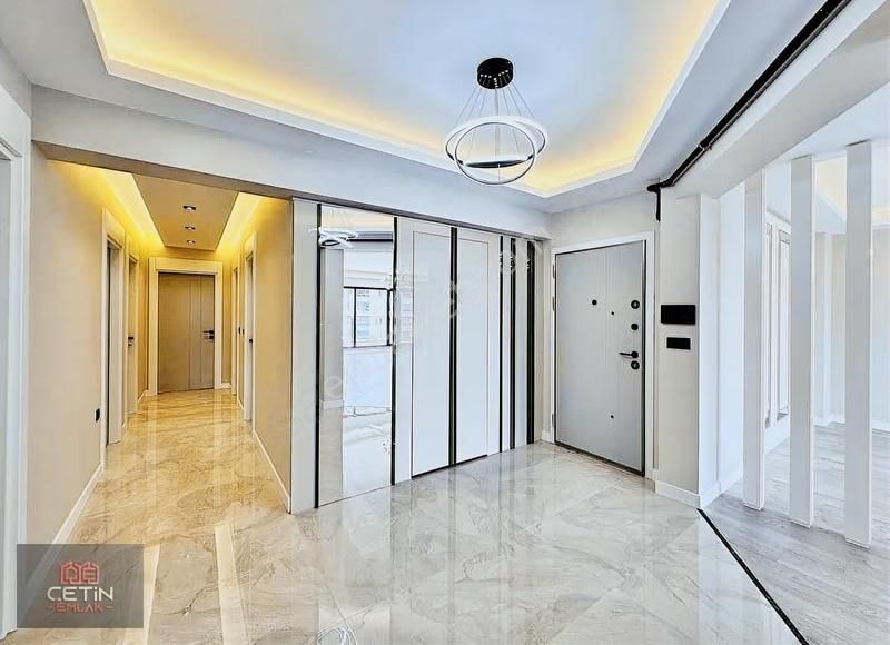 Çetin Emlak' Tam Donanımlı Site'de,geniş Mutfak K.otoparklı 4+1 - Görsel 13