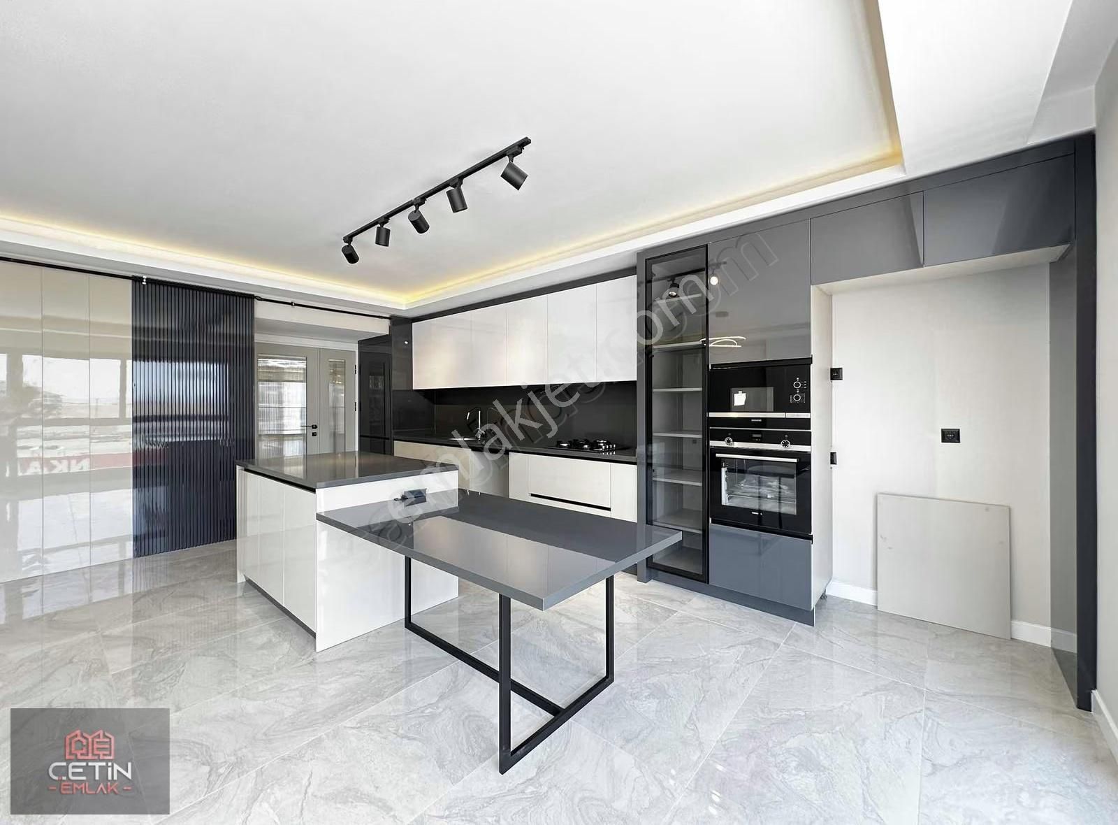 Çetin Emlak' Tam Donanımlı Site'de,geniş Mutfak K.otoparklı 4+1 - Görsel 19