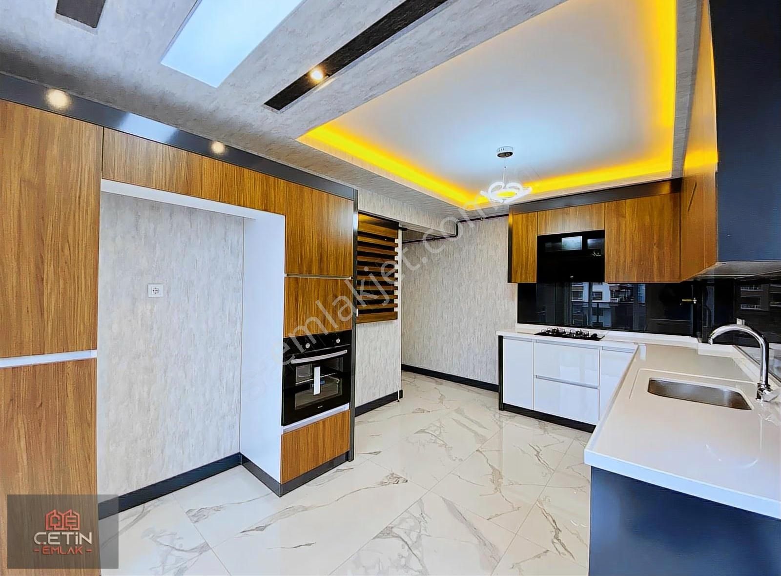 Çetin Emlak' Fatih Mah.köşebaşı Sıfır,önü Kapanmaz 3+1 Daire ▓