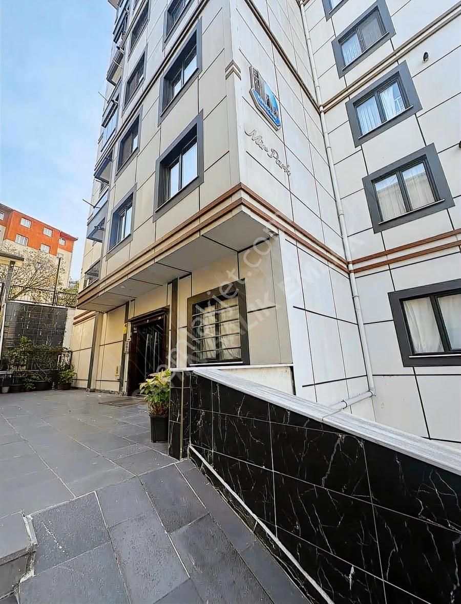 Şahin İnşaat..2+1..ara Kat..110m2..site İçerisinde..lüx Daire
