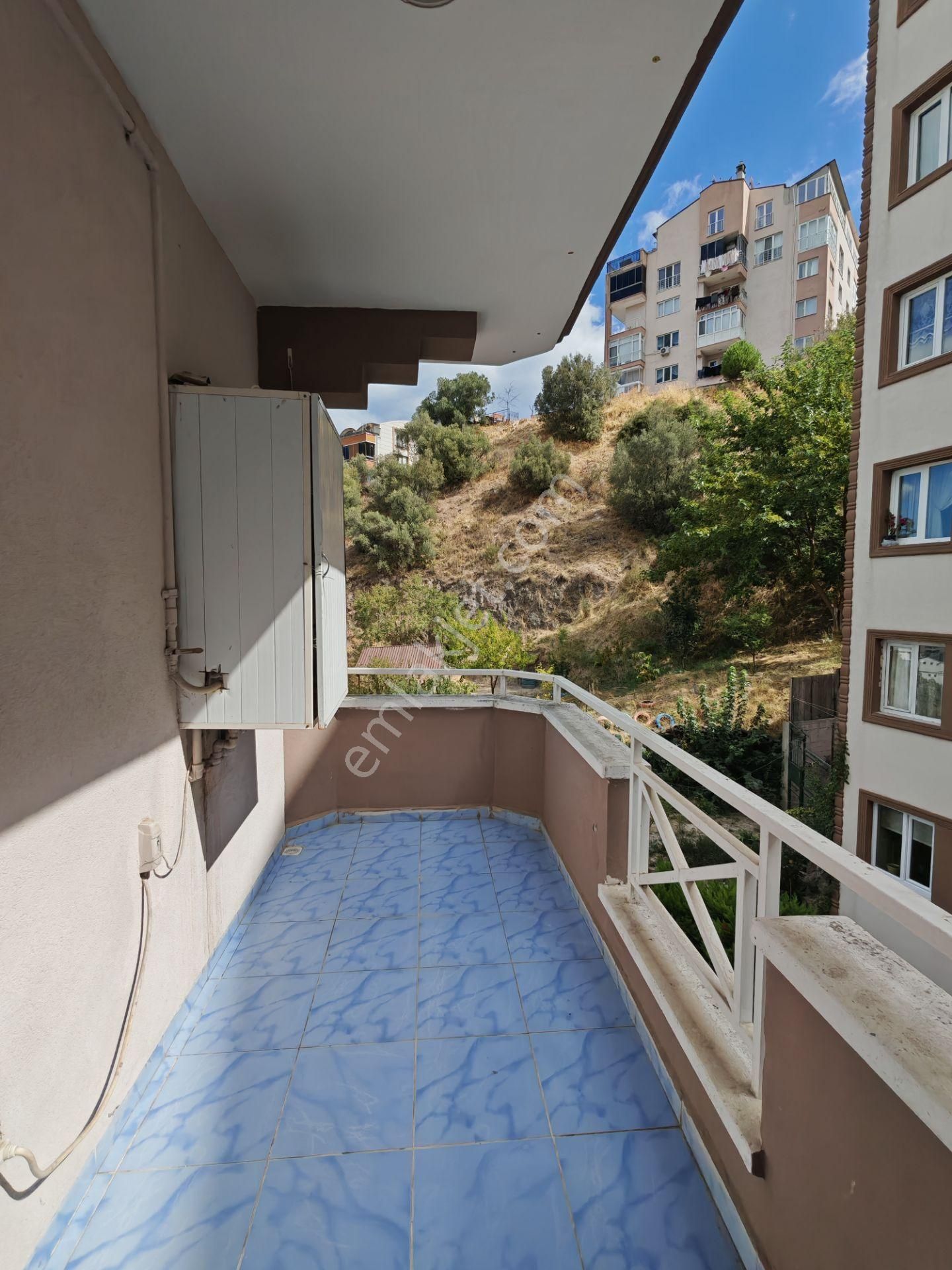 Mudanya Yeni Mahallede Deniz Manzaralı Kiralık Daire - Görsel 15