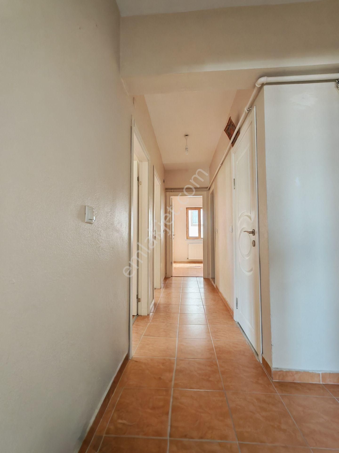 Mudanya Yeni Mahallede Deniz Manzaralı Kiralık Daire - Görsel 5