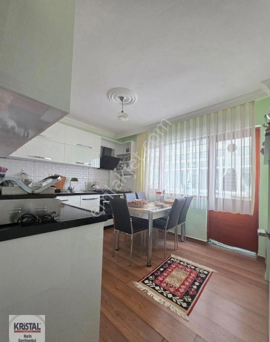 Güzelyalı Yeni Mahallede Kısmen Deniz Manzaralı Satılık Daire - Görsel 9