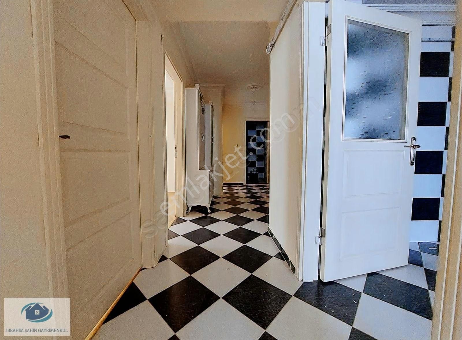 Ankara Etimesgut Alsancak'ta Satılık Ara Kat Geniş 3+1 Daire - Görsel 15