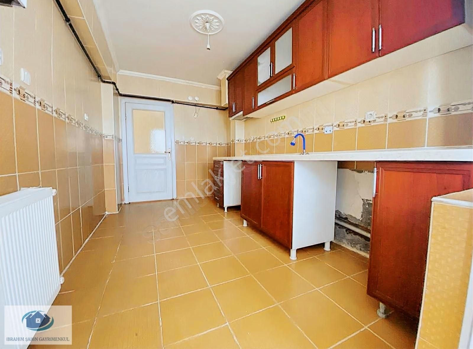 Etimesgut Topçu Mah Satılık 3+1 Ara Kat Çift Banyolu Daire - Görsel 5