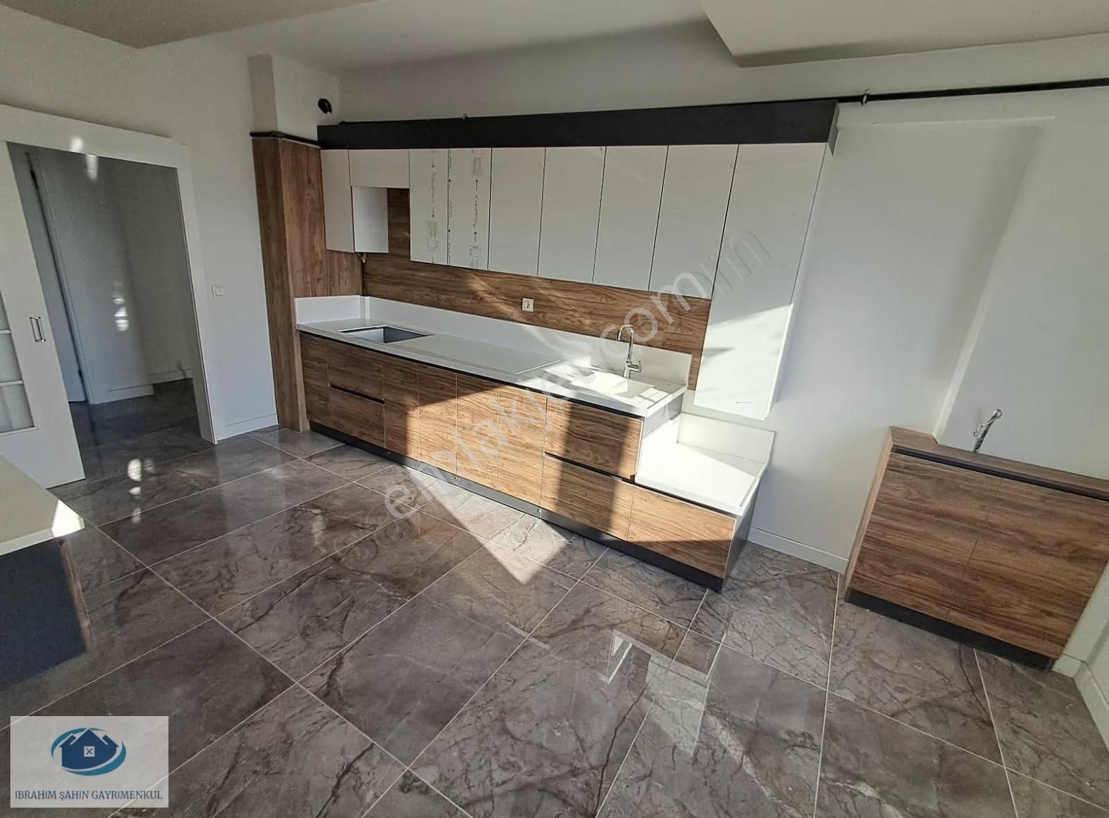 Ayyıldız Mah. 3+1 Satılık Sıfır Ultra Geniş Giyinme Odalı Daire - Görsel 29