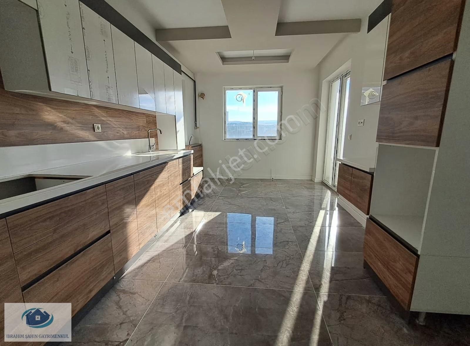 Ayyıldız Mah. 3+1 Satılık Sıfır Ultra Geniş Giyinme Odalı Daire - Görsel 28