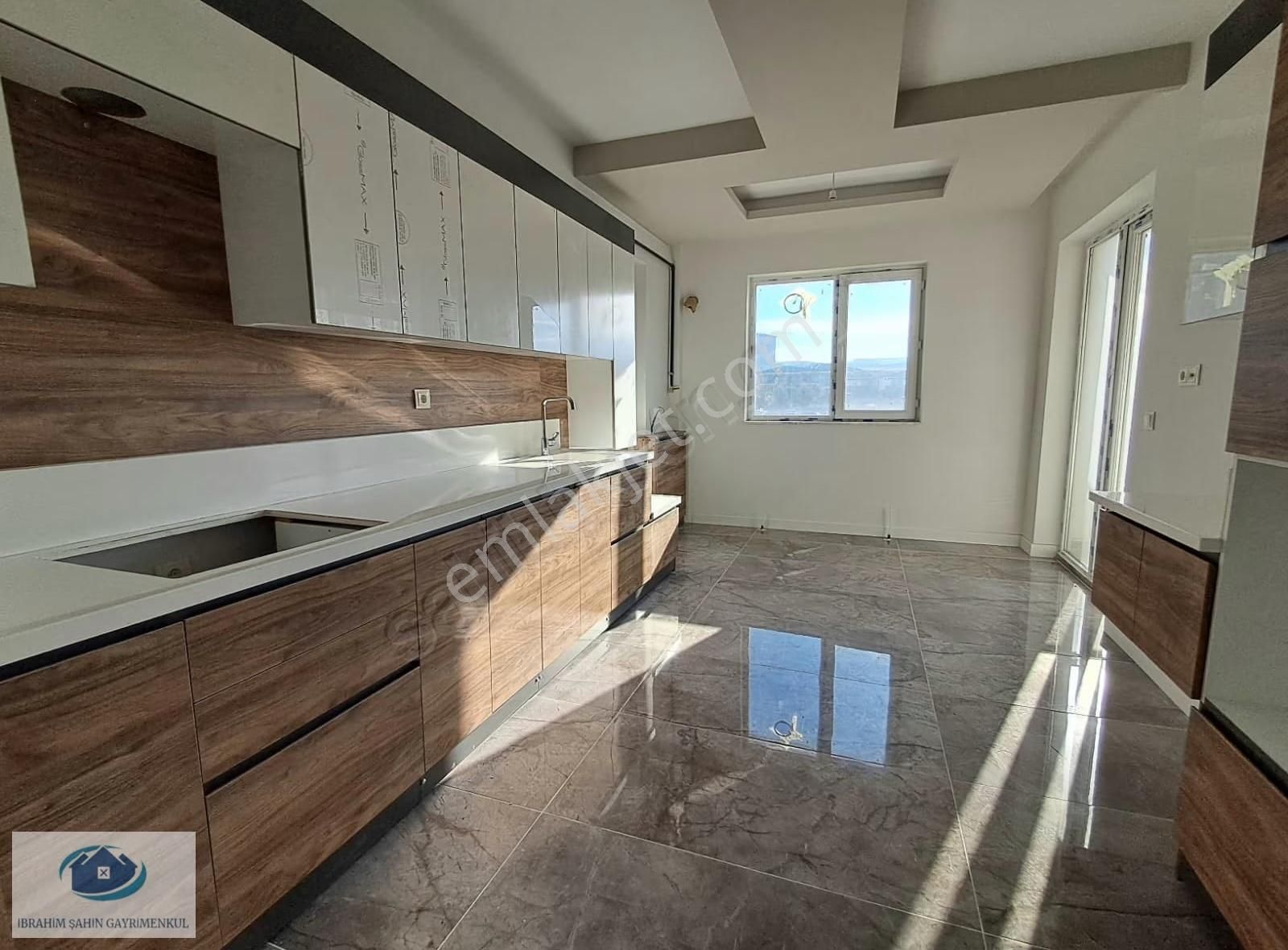 Ayyıldız Mah. 3+1 Satılık Sıfır Ultra Geniş Giyinme Odalı Daire