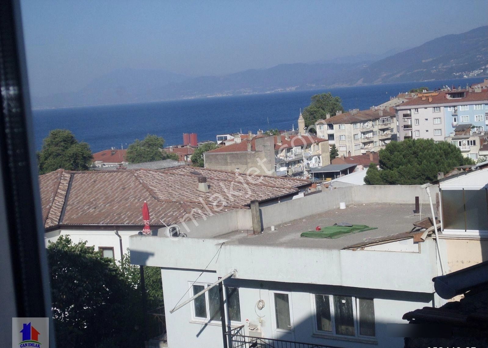 Mudanya Şükrü Çavuş Mah.de Satılık Daire 1+1 5.kat Merkez Teras Kat Deniz Görür Ferah Daire - Görsel 12