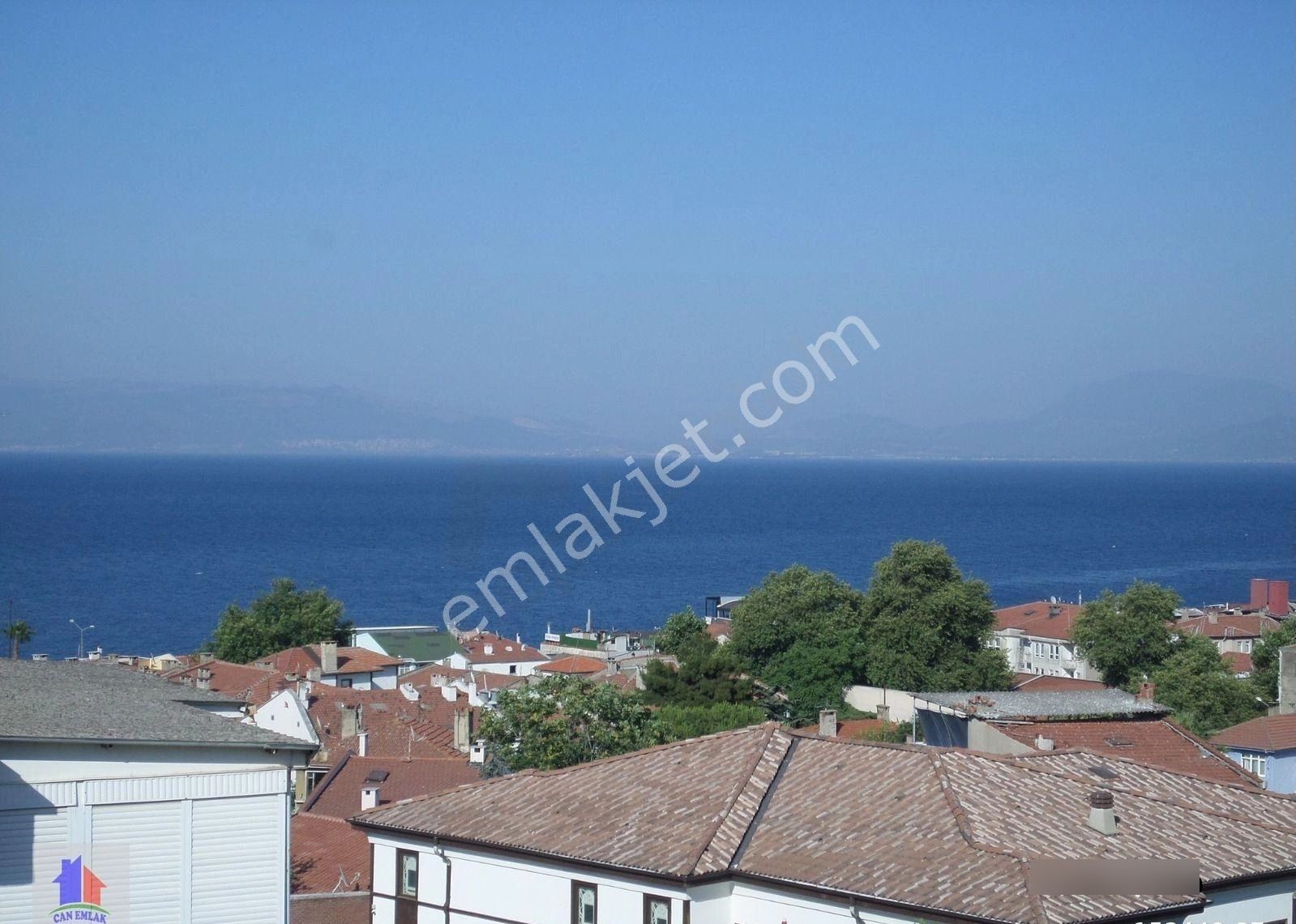 Mudanya Şükrü Çavuş Mah.de Satılık Daire 1+1 5.kat Merkez Teras Kat Deniz Görür Ferah Daire