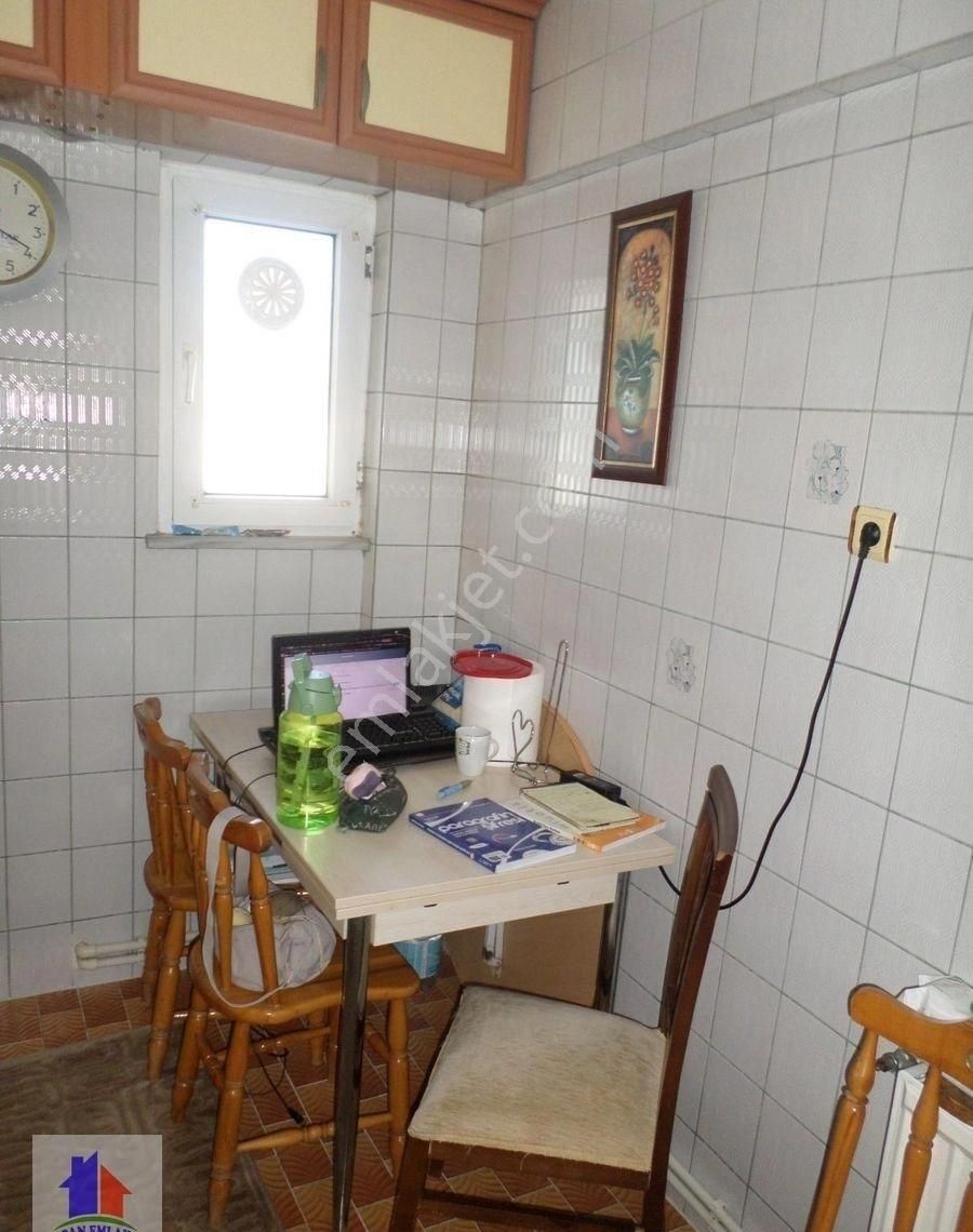 Mudanya Şükrü Çavuş Mah.de Satılık Daire 2+1 4.kat Merkezde Düzayak Deniz Görür Ferah Daire