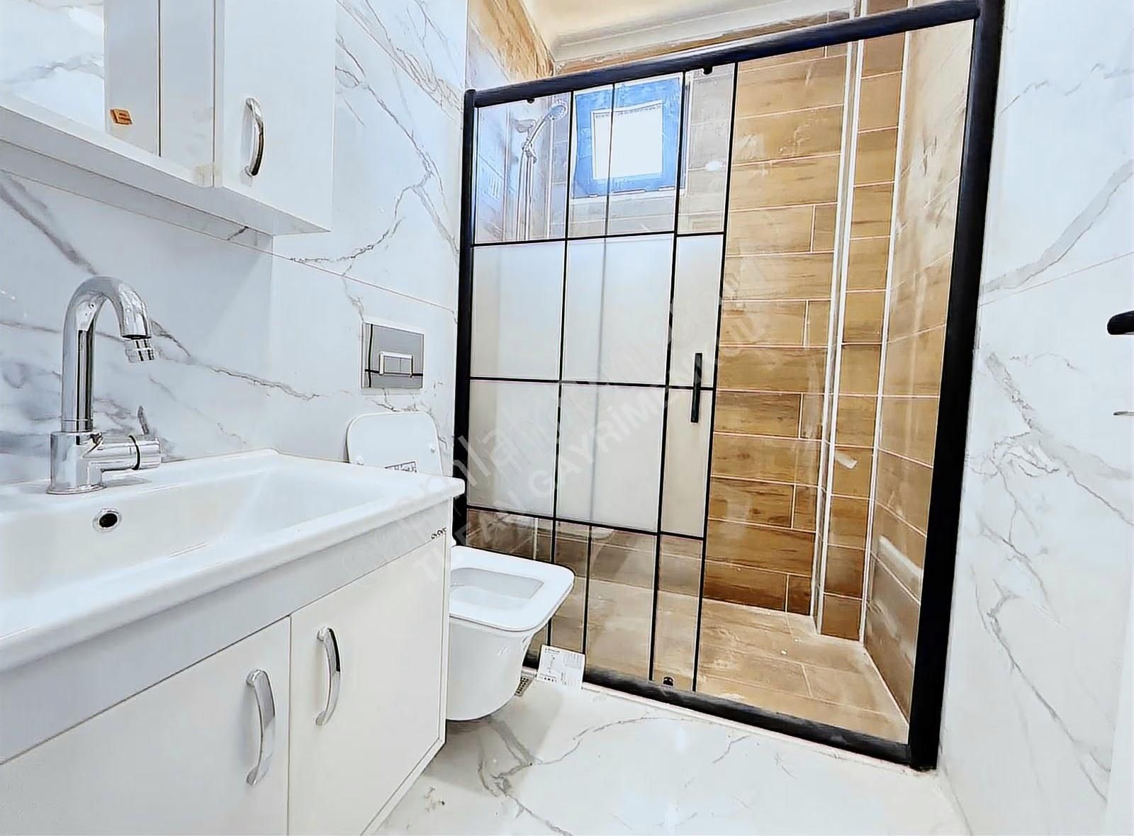 Ilıca Merkez | Geniş Metrekare 2+1 | Modern Mimari | Ara Kat - Görsel 23