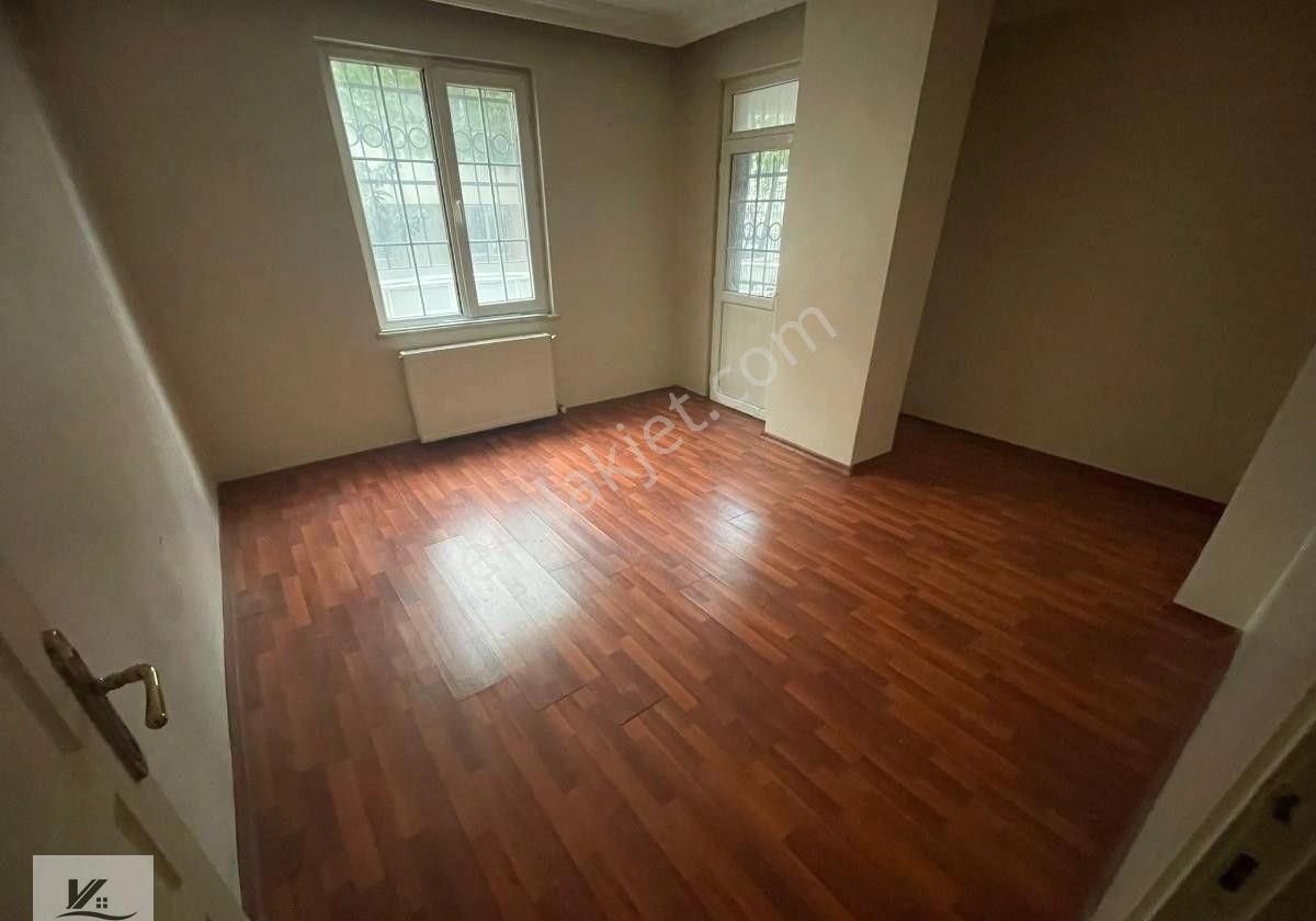 Cumhuriyet Mahallesinde 3+1 120 M2 Çift Balkonlu 1.kat Daire - Görsel 2
