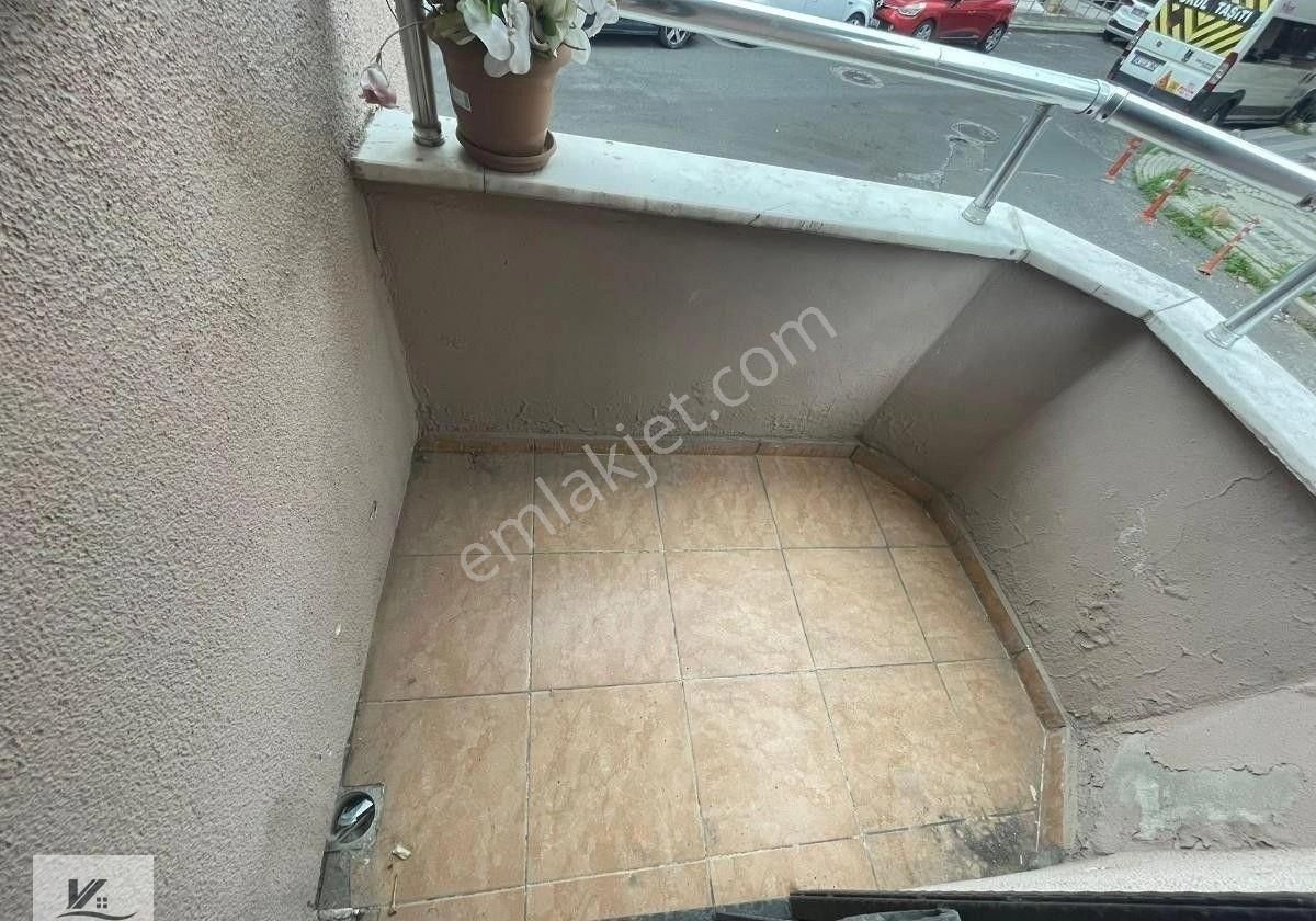 Cumhuriyet Mahallesinde 3+1 120 M2 Çift Balkonlu 1.kat Daire - Görsel 3