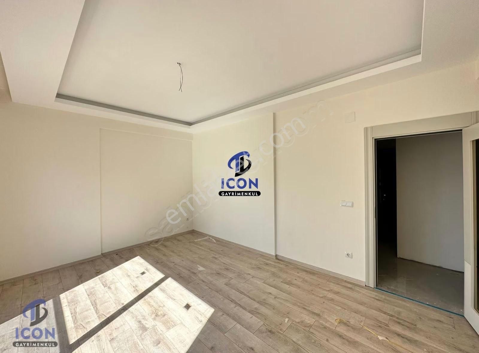 Icon'dan Deniz Ayaklarınızın Altında Doğalgazlı 2.5+1 Daire