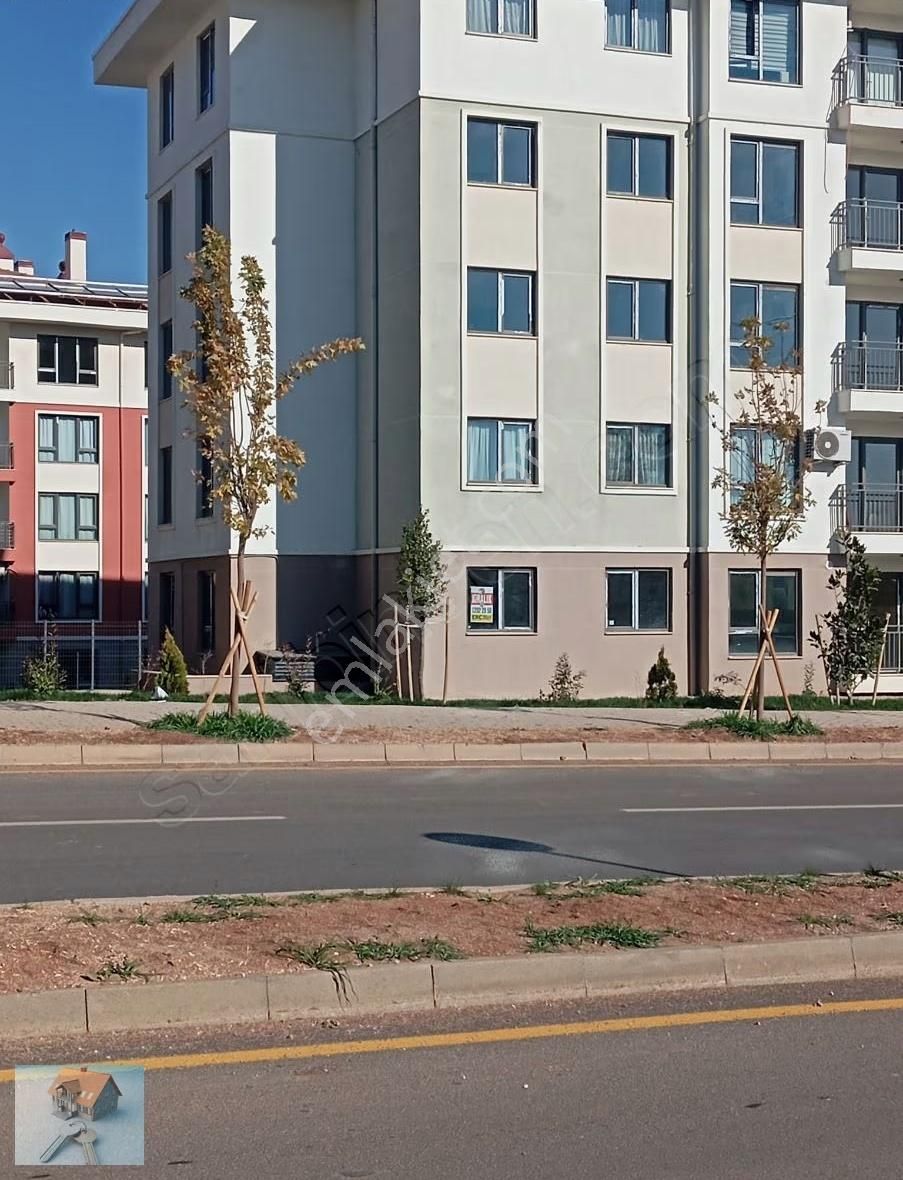 Erc Emlak Konutdan İndere Cadde Üstü Fırsat Kiralık Daire