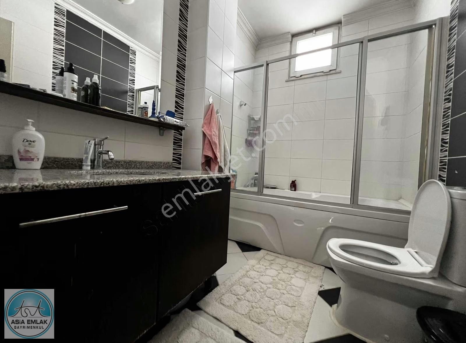 Asia Dan Boğaz Manzaralı Eşyalı Kiralık Daire - Görsel 32