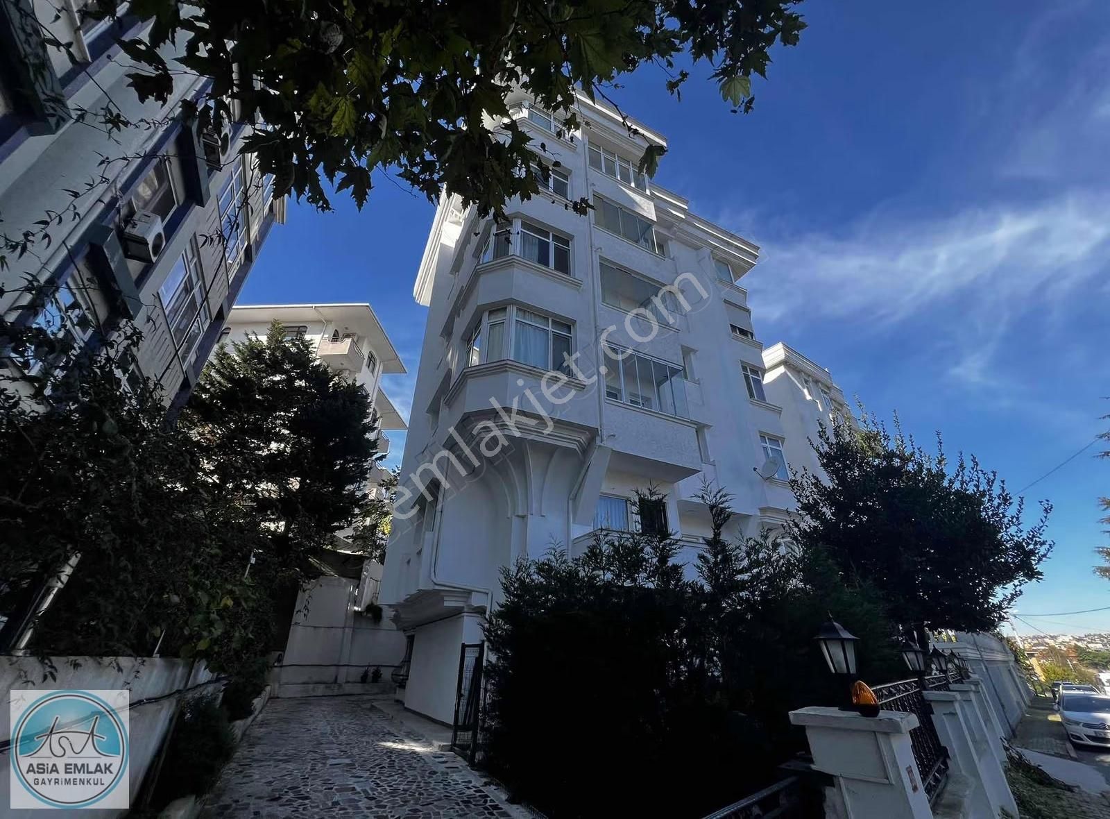 Asia Dan Boğaz Manzaralı Eşyalı Kiralık Daire - Görsel 3