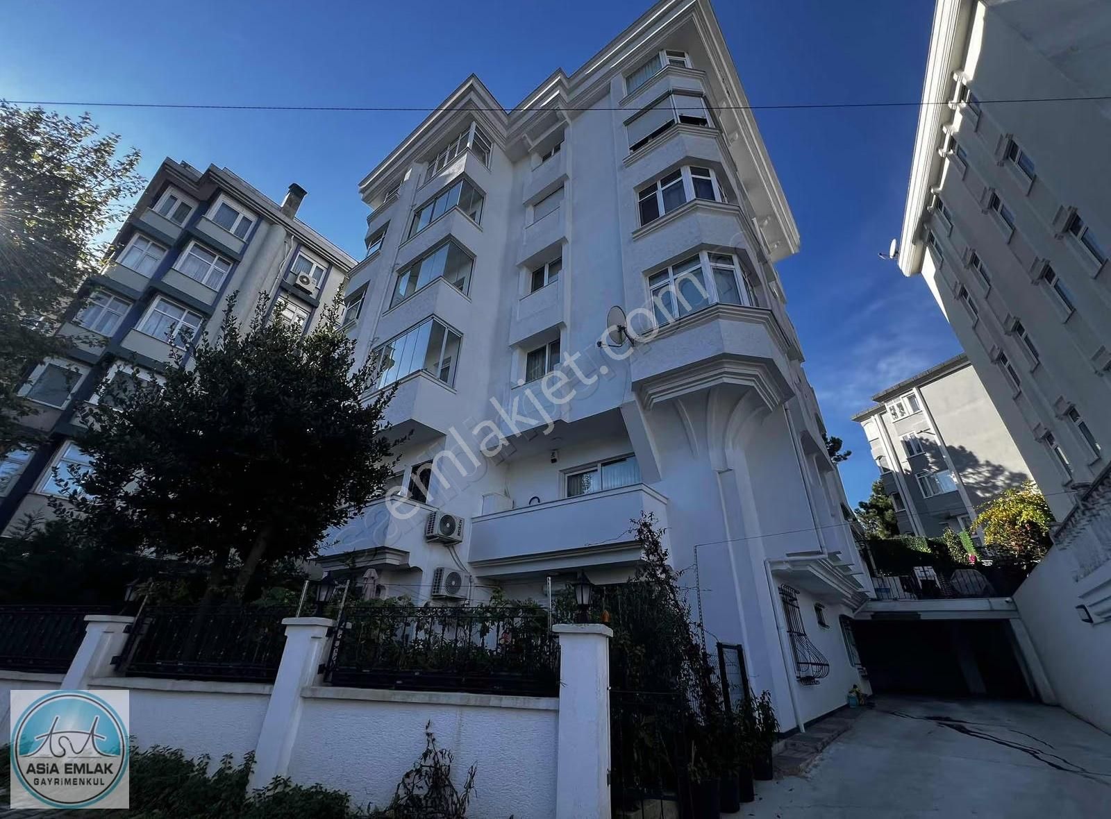 Asia Dan Boğaz Manzaralı Eşyalı Kiralık Daire - Görsel 35