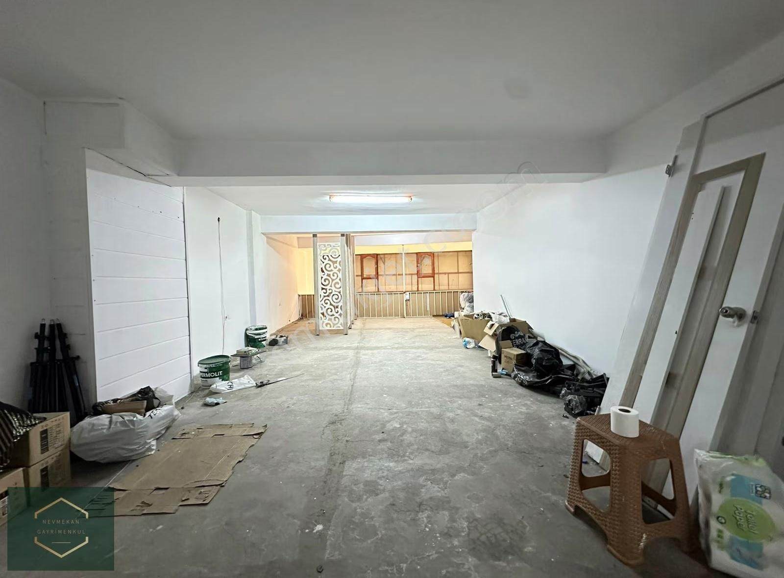 Nevmekan'dan Atışalanı Caddesinde Çift Vitrin Satılık Dükkan - Görsel 12