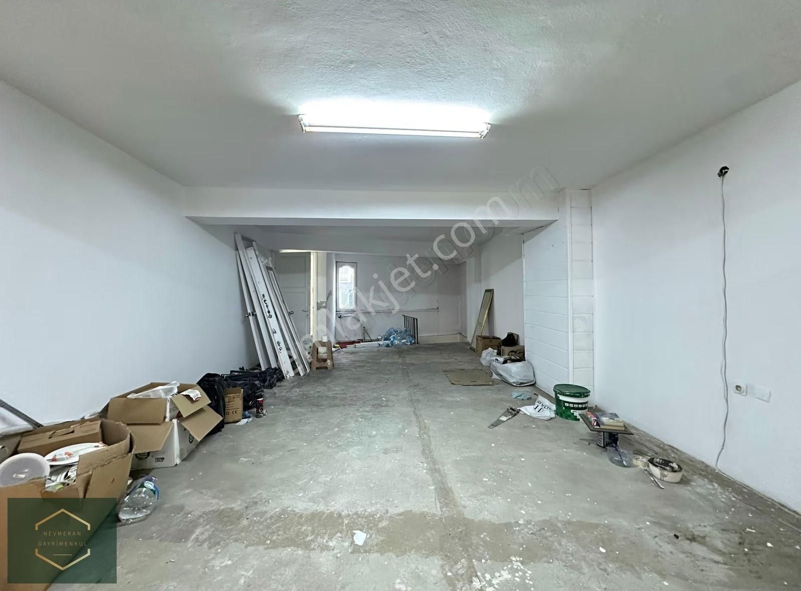 Nevmekan'dan Atışalanı Caddesinde Çift Vitrin Satılık Dükkan - Görsel 10