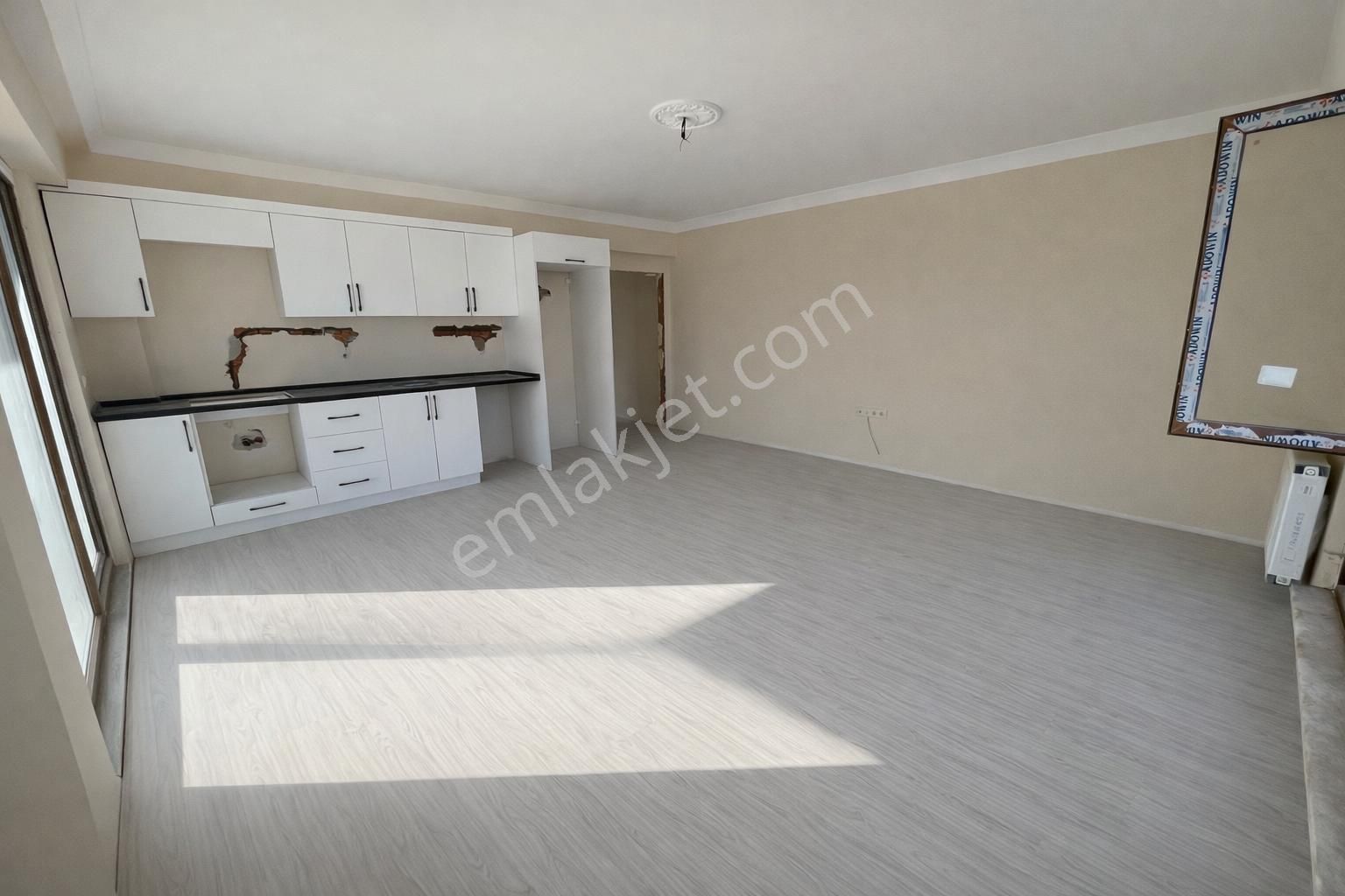 Çukurçayır Mah. Site İçerisinde Deniz Manzaralı 2+1 Daire - Görsel 12