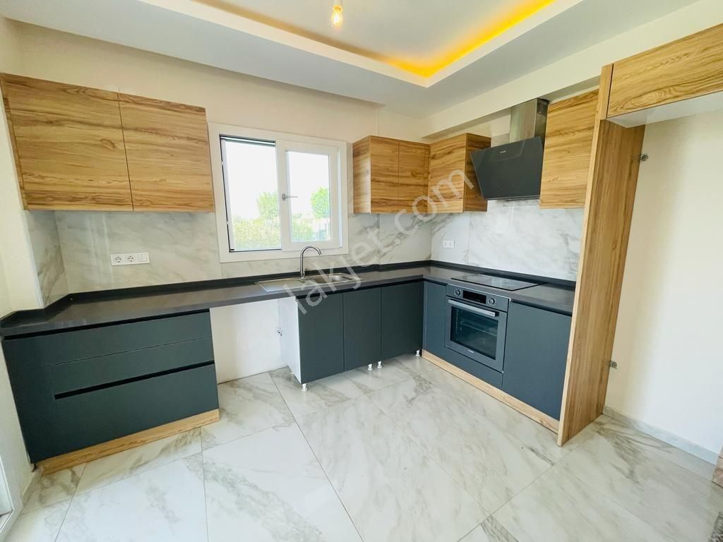 Ata Emlak'tan Plaja Yakın Havuzlu Sitede 3+1 Villa - Görsel 13