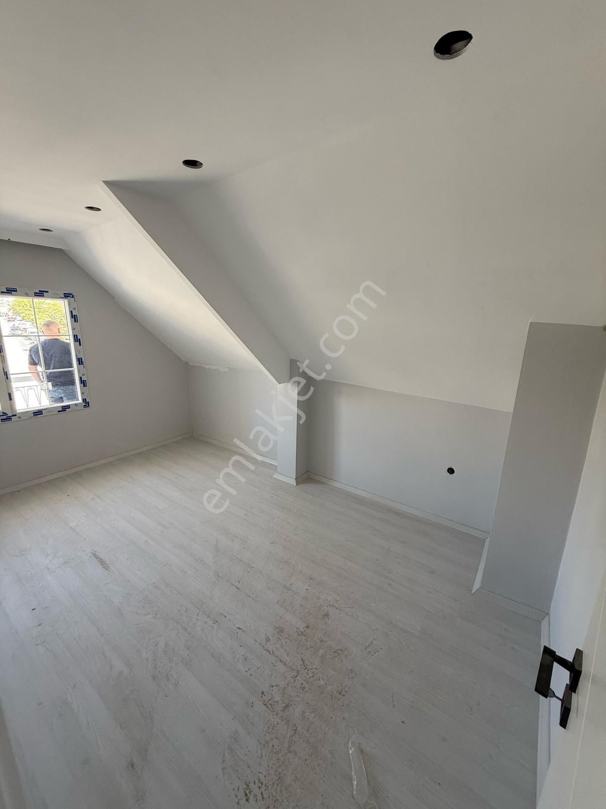 Bornova Atatürk Mah. Lüks Yapılı Satılık Daire - Görsel 5