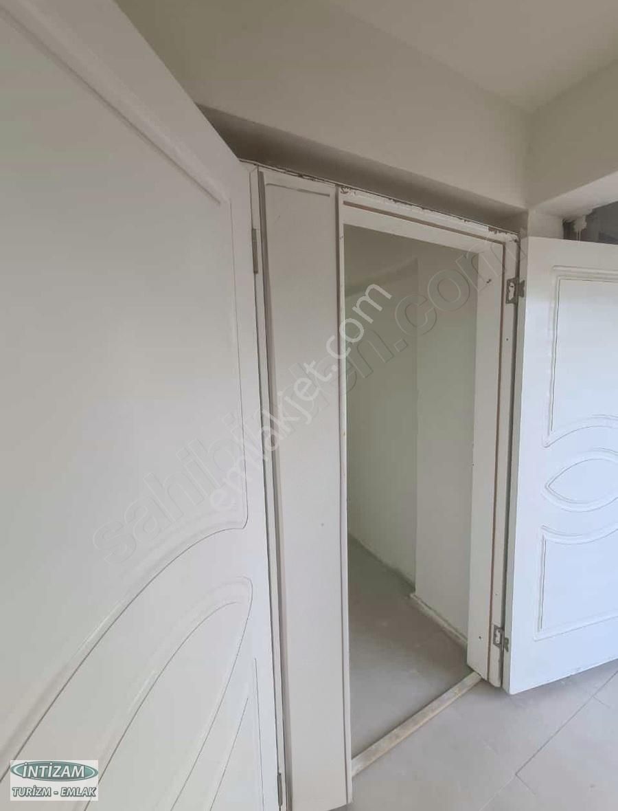 İzmir Merkezi Konumda Depolama Alanı - Görsel 3