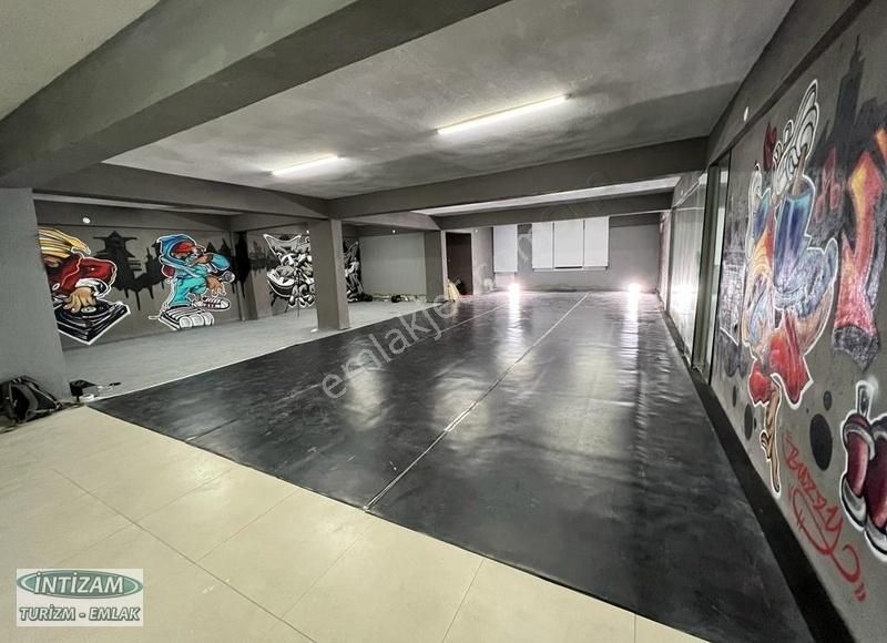 İzmir Merkezi Konumda Depolama Alanı - Görsel 5