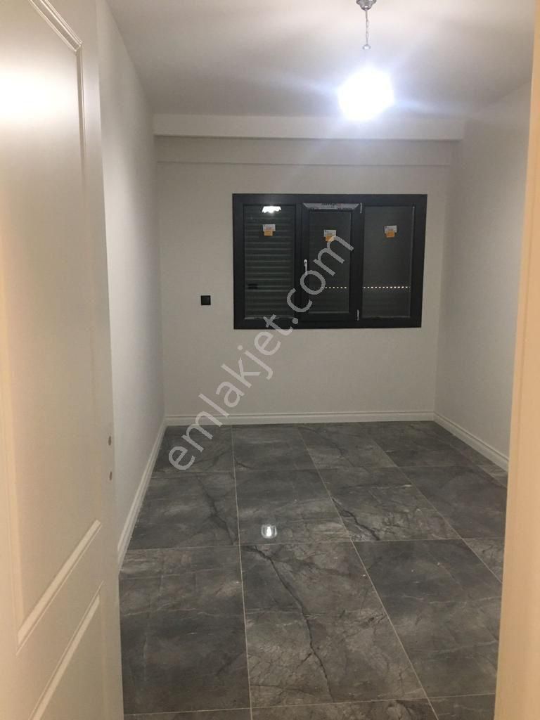 Kaan Emlaktan Yenişafakta Ferhatlara Yakın 4+1 Lüks Satılık Daire. - Görsel 25