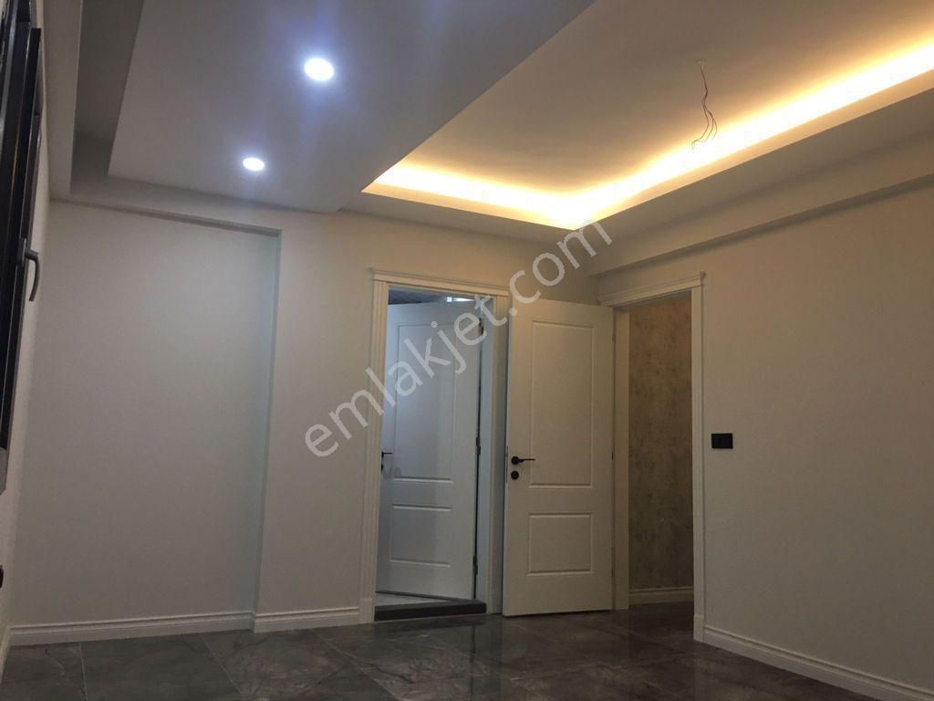 Kaan Emlaktan Yenişafakta Ferhatlara Yakın 4+1 Lüks Satılık Daire. - Görsel 19