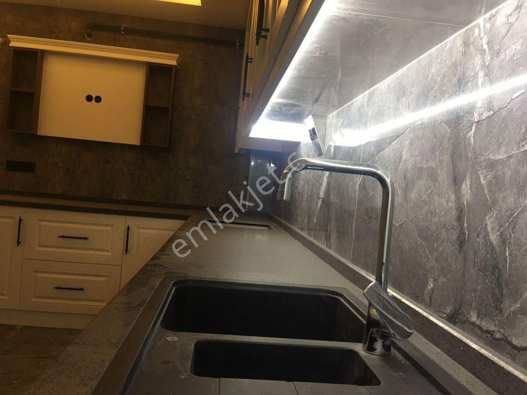 Kaan Emlaktan Yenişafakta Ferhatlara Yakın 4+1 Lüks Satılık Daire. - Görsel 10