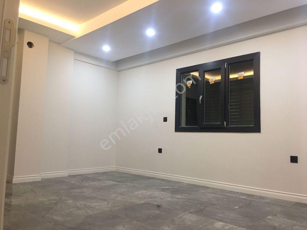 Kaan Emlaktan Yenişafakta Ferhatlara Yakın 4+1 Lüks Satılık Daire. - Görsel 17