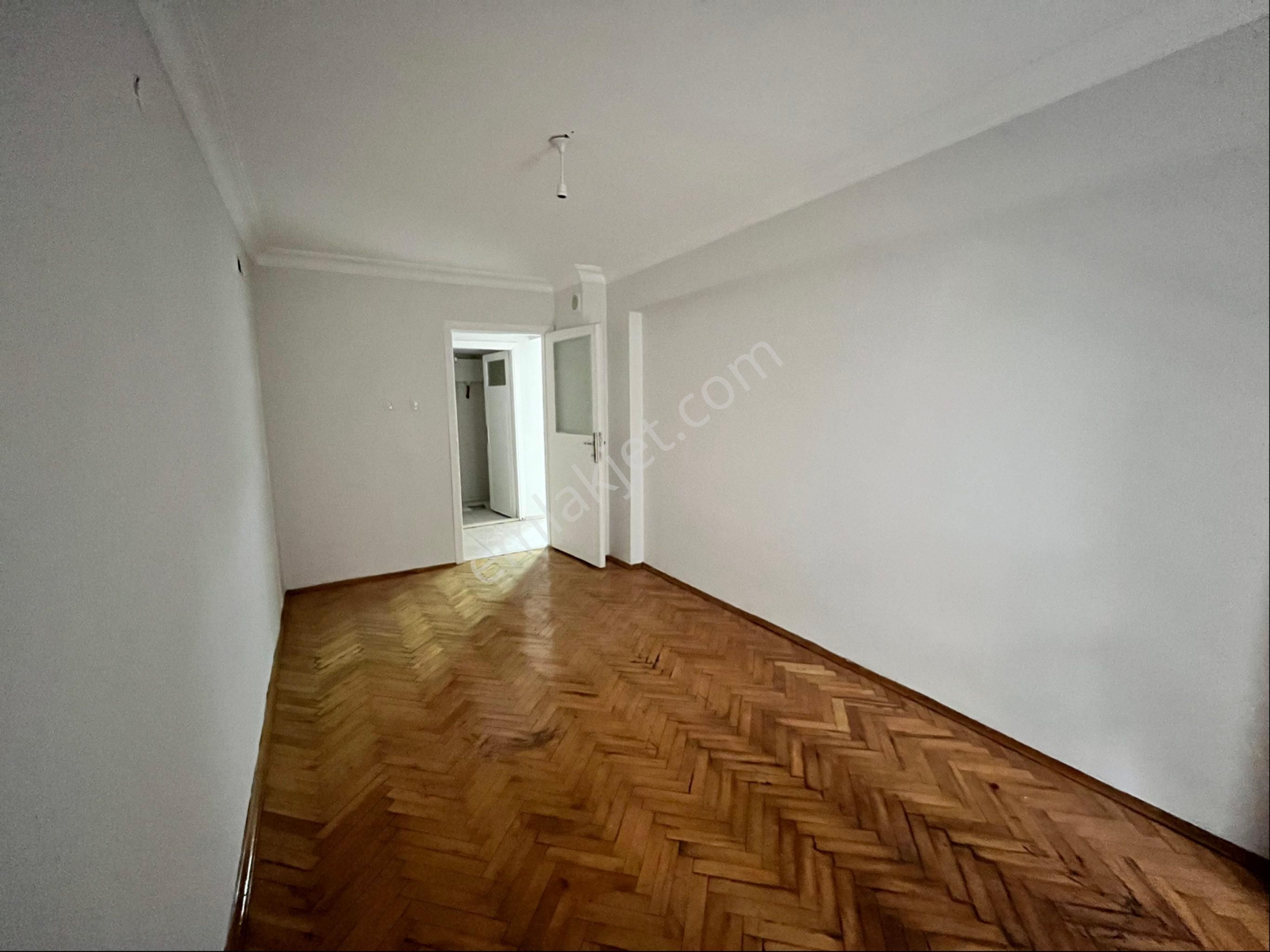 Karşıyaka Ordu Bulvarı Ebeveyn Banyolu 3+1 Satılık Daire - Görsel 27