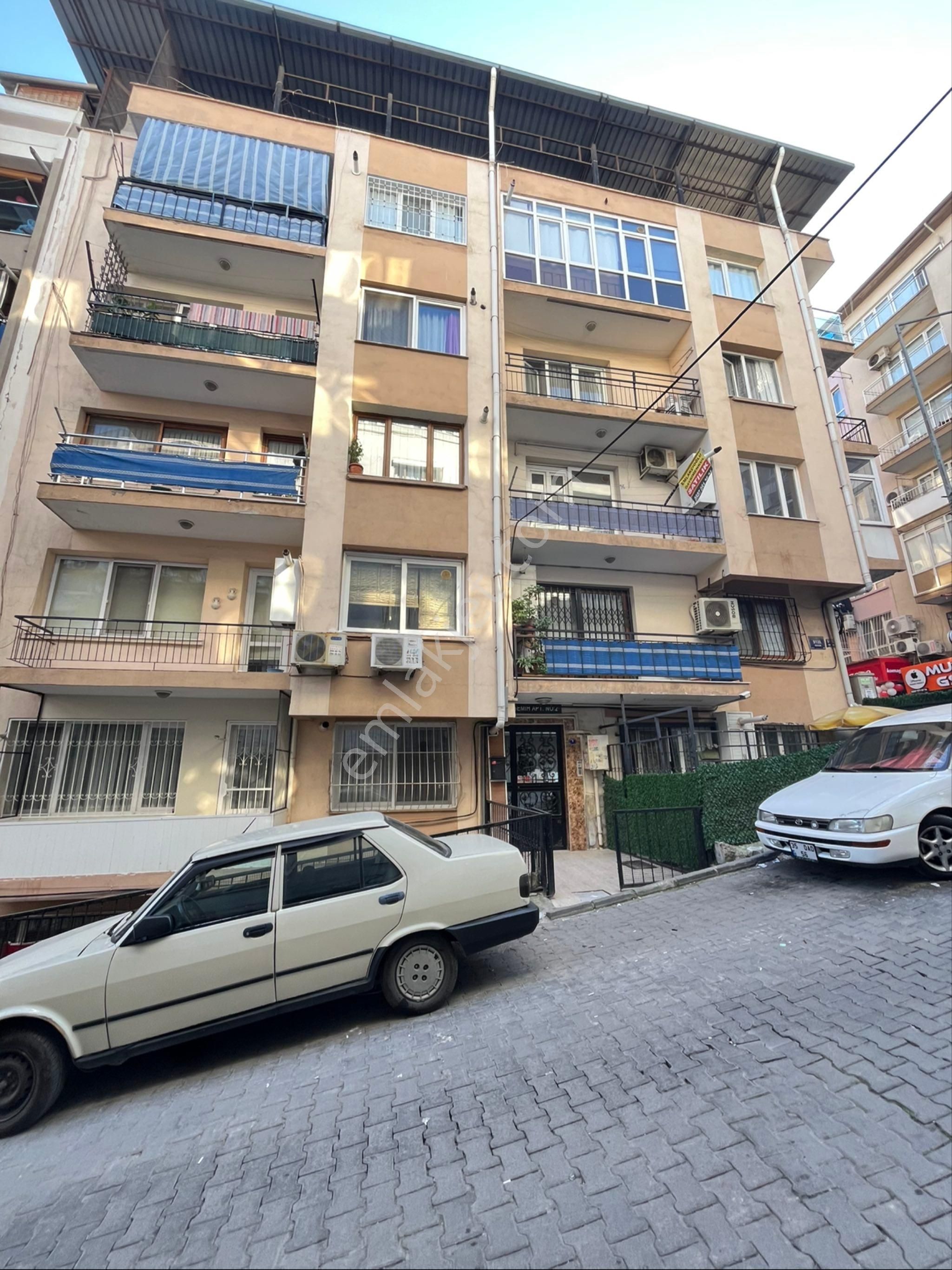 İzmir Yeşilyurt Ordu Caddesi Üzerinde 3+1 Satılık Daire - Görsel 24