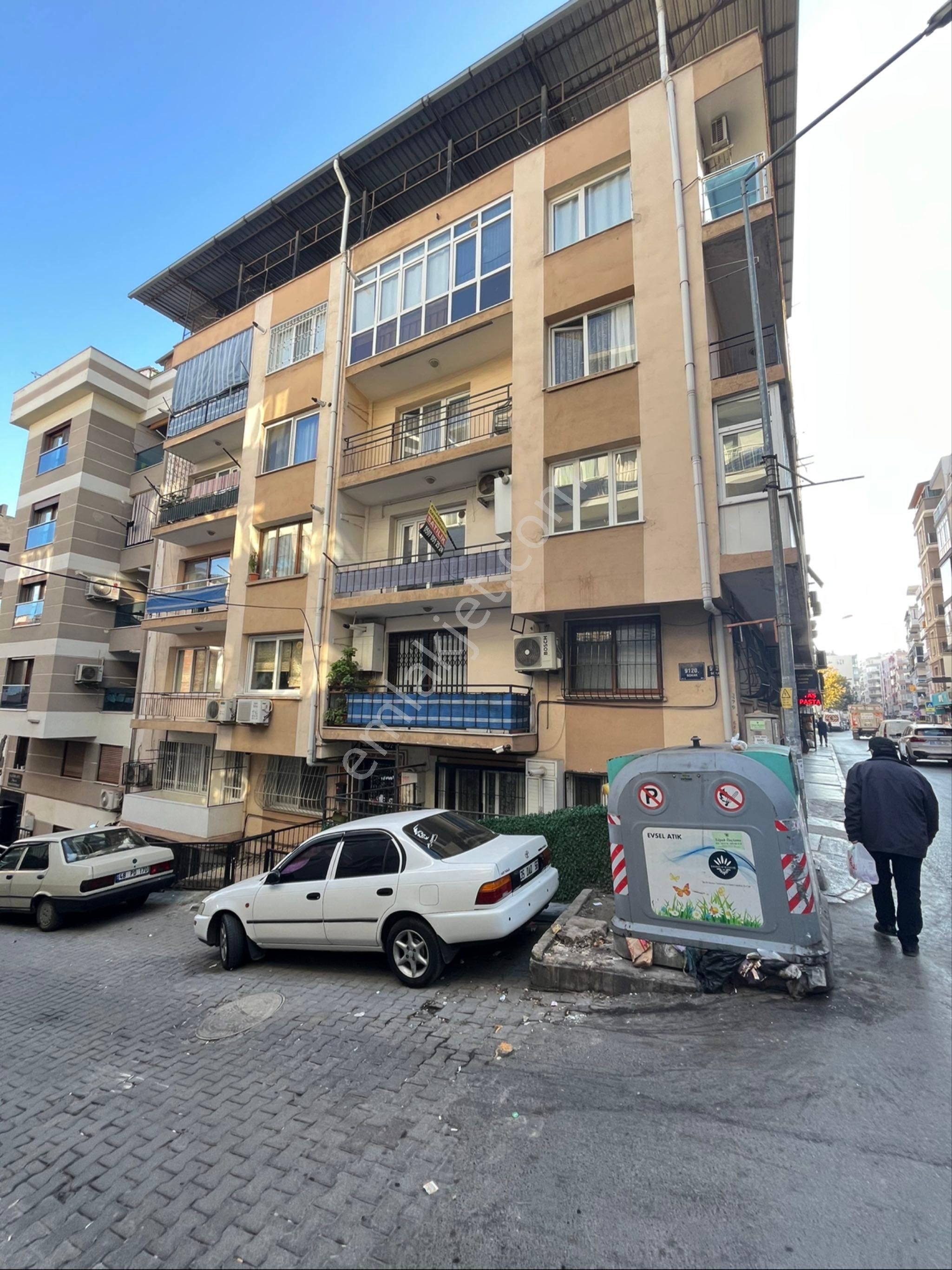 İzmir Yeşilyurt Ordu Caddesi Üzerinde 3+1 Satılık Daire - Görsel 25