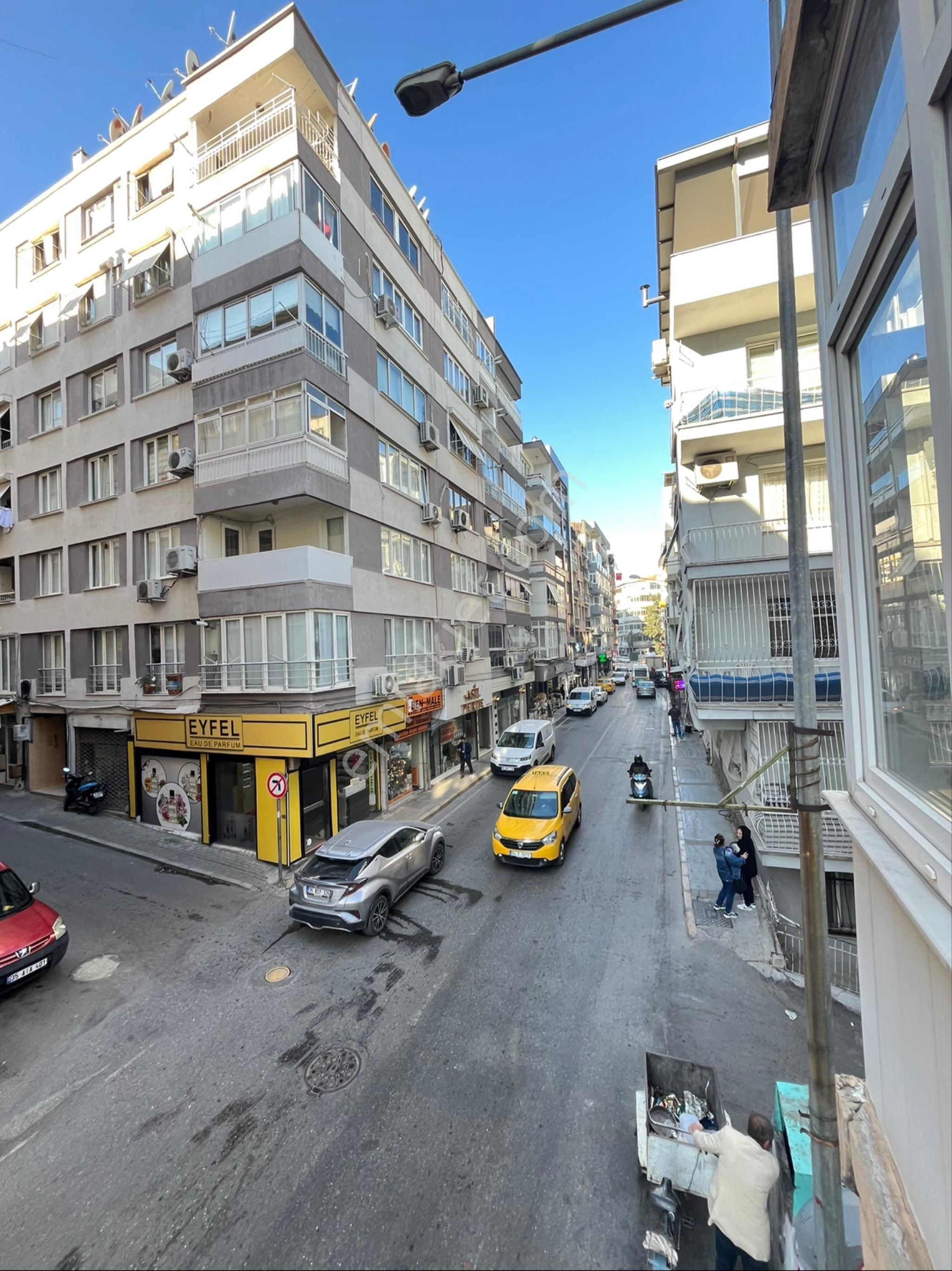 İzmir Yeşilyurt Ordu Caddesi Üzerinde 3+1 Satılık Daire - Görsel 20