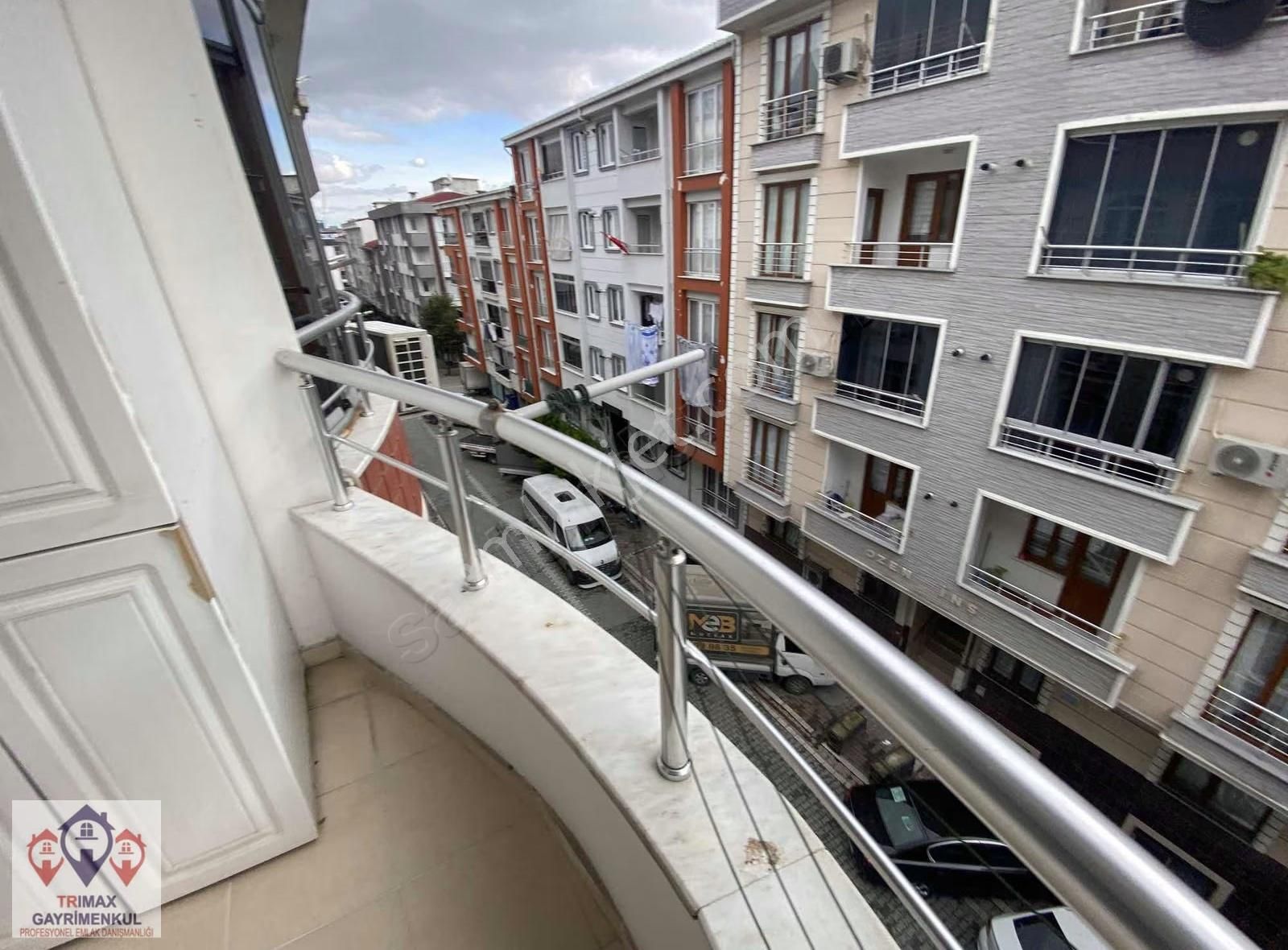 Marketlerin Ortasında Aile Binasında Kiralık 2+1 - Görsel 3