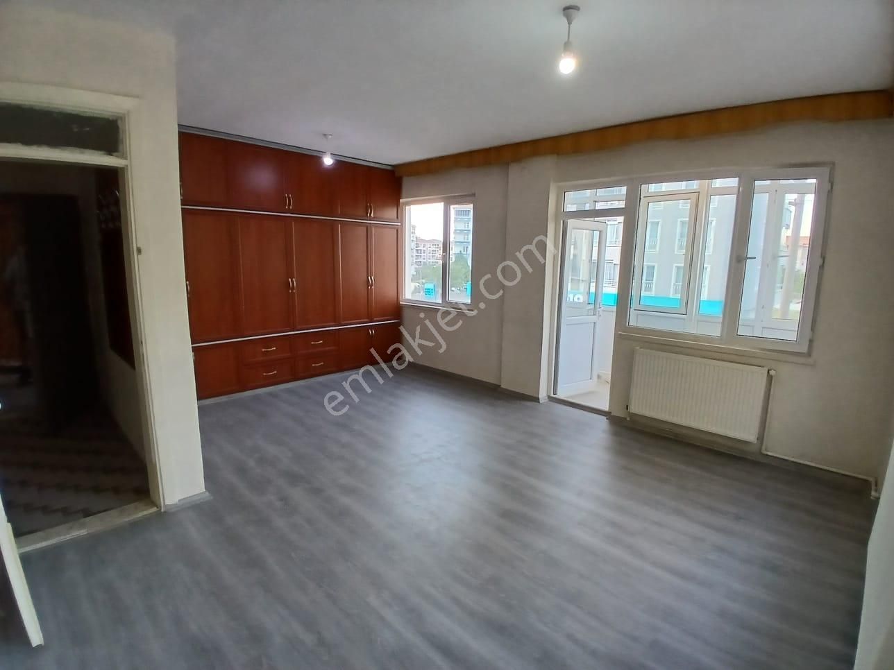 Akçay Emlak'tan Akşehir Yarenler Belediye Evleri Civarında İkinci Kat Satılık 2+1 Daire - Görsel 9